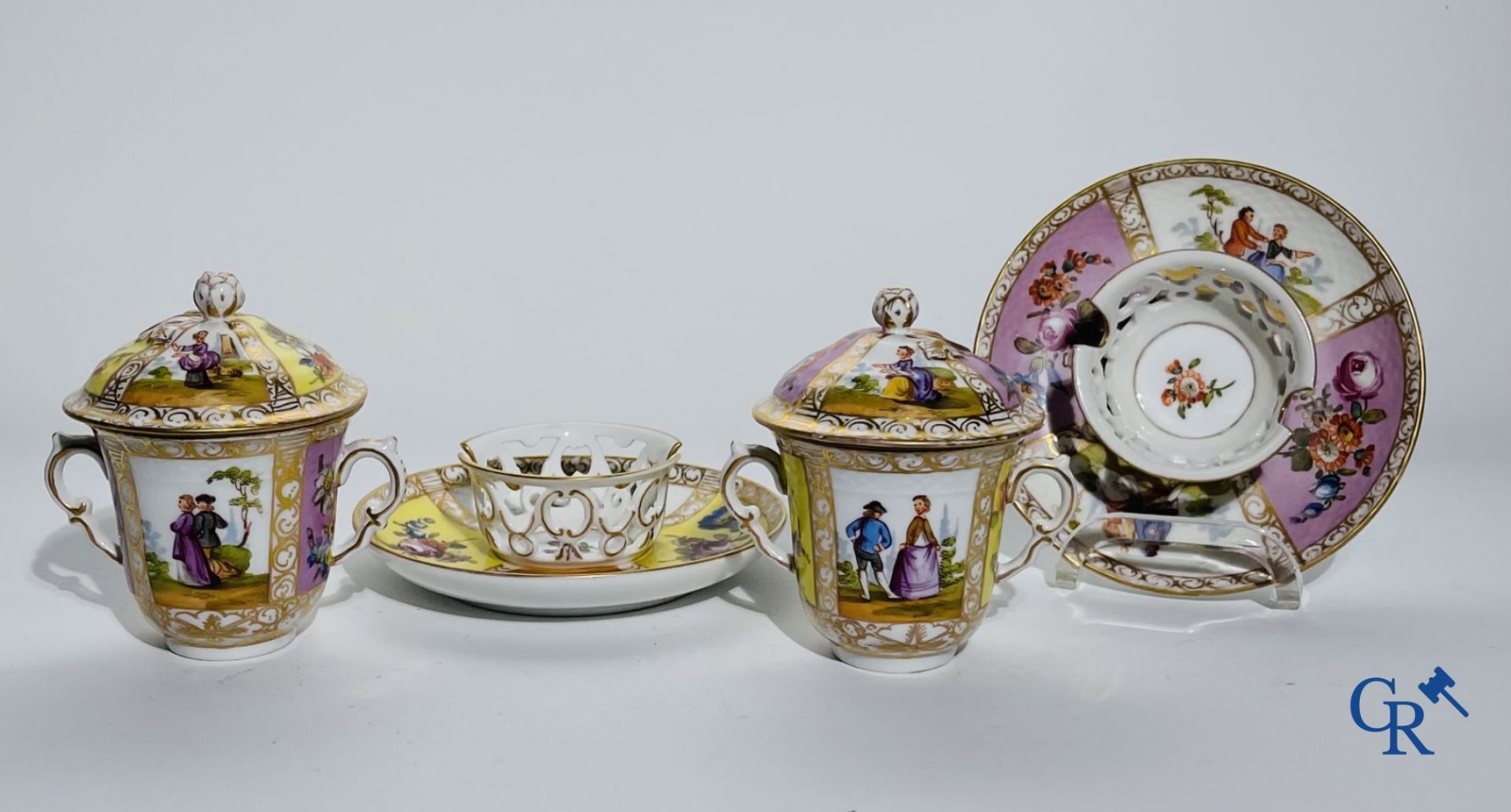 Porcelain: Meissen: 2 "tasses trembleuses". - Image 2 of 7