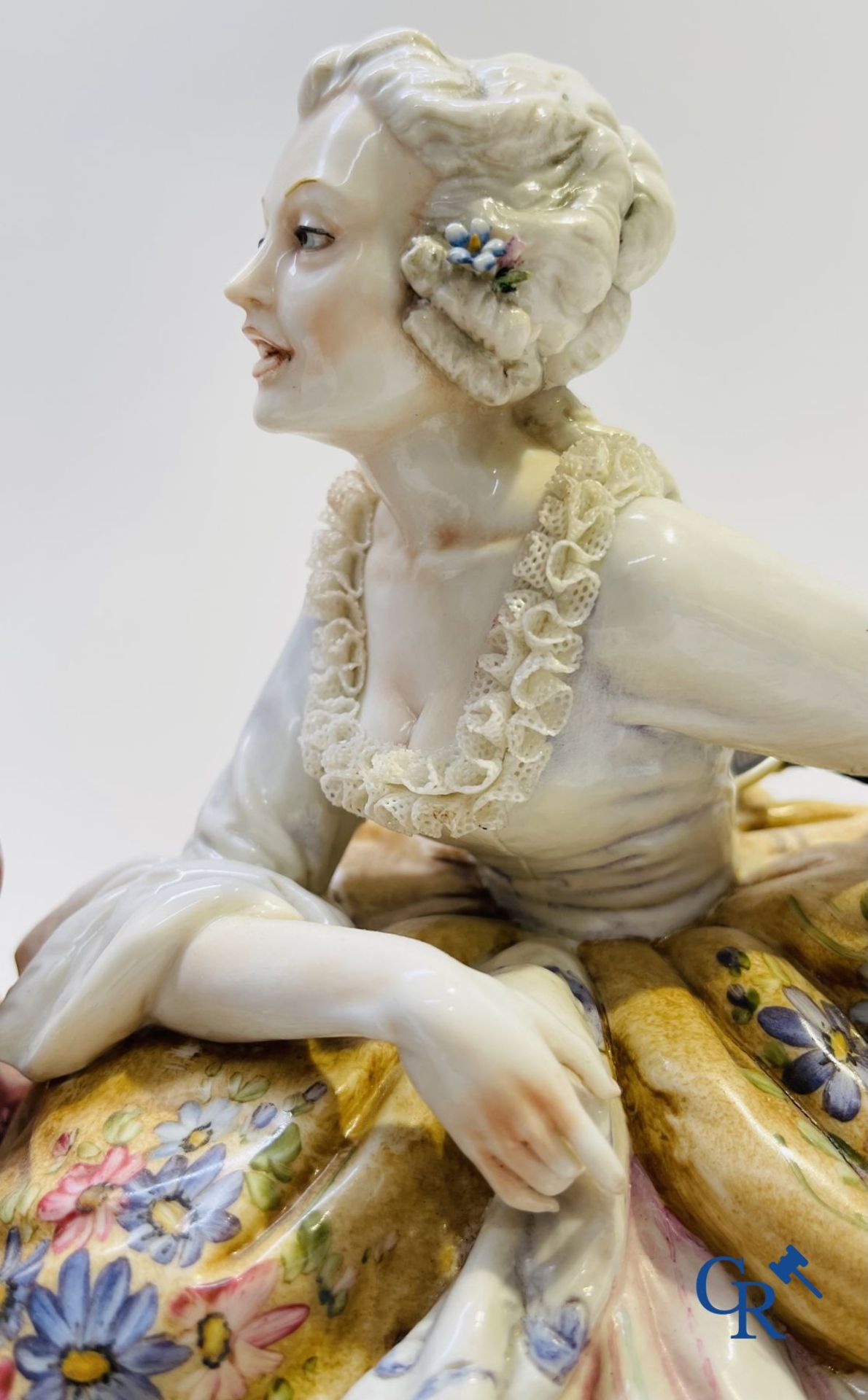 Porcelain: Capodimonte: Exceptional group in Italian porcelain with lace. - Bild 2 aus 12