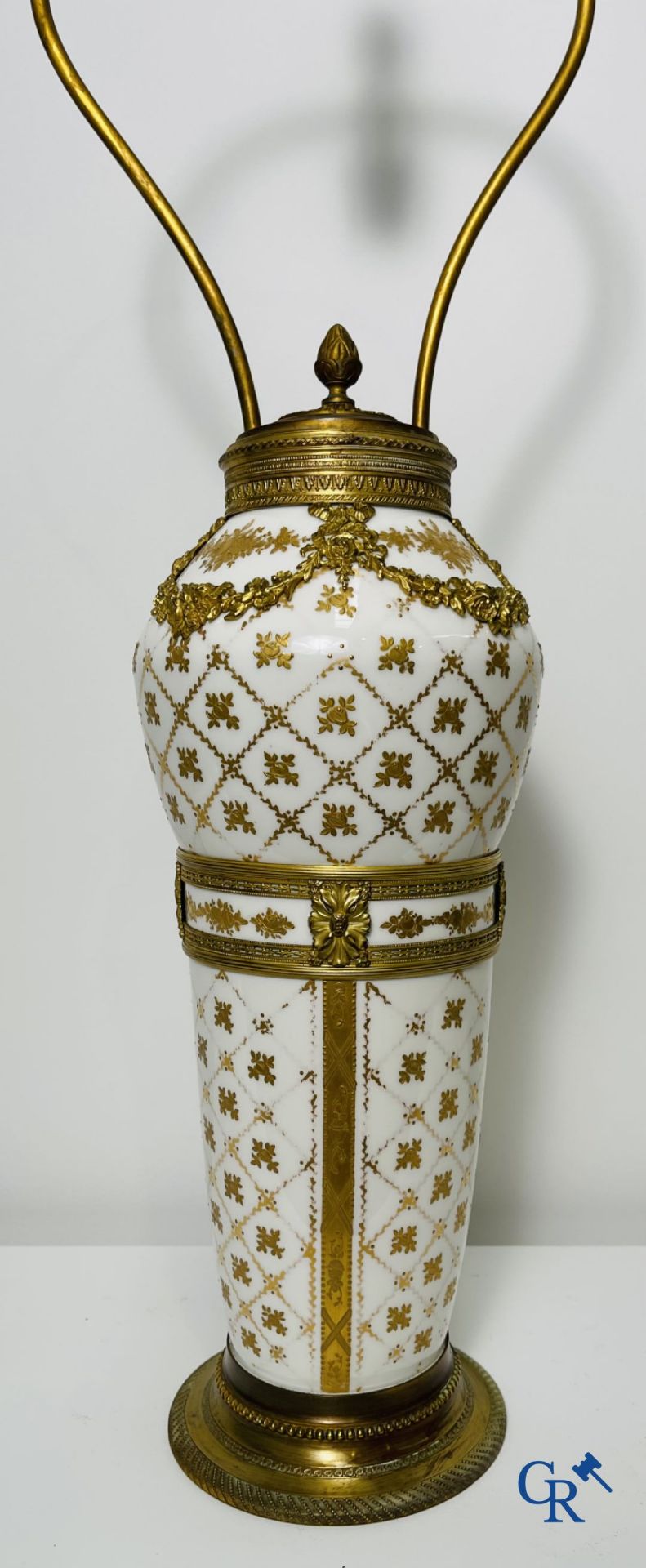 Porcelain: Sèvres: Lot consisting a vase, a lamp and part of a tea set. - Image 7 of 8