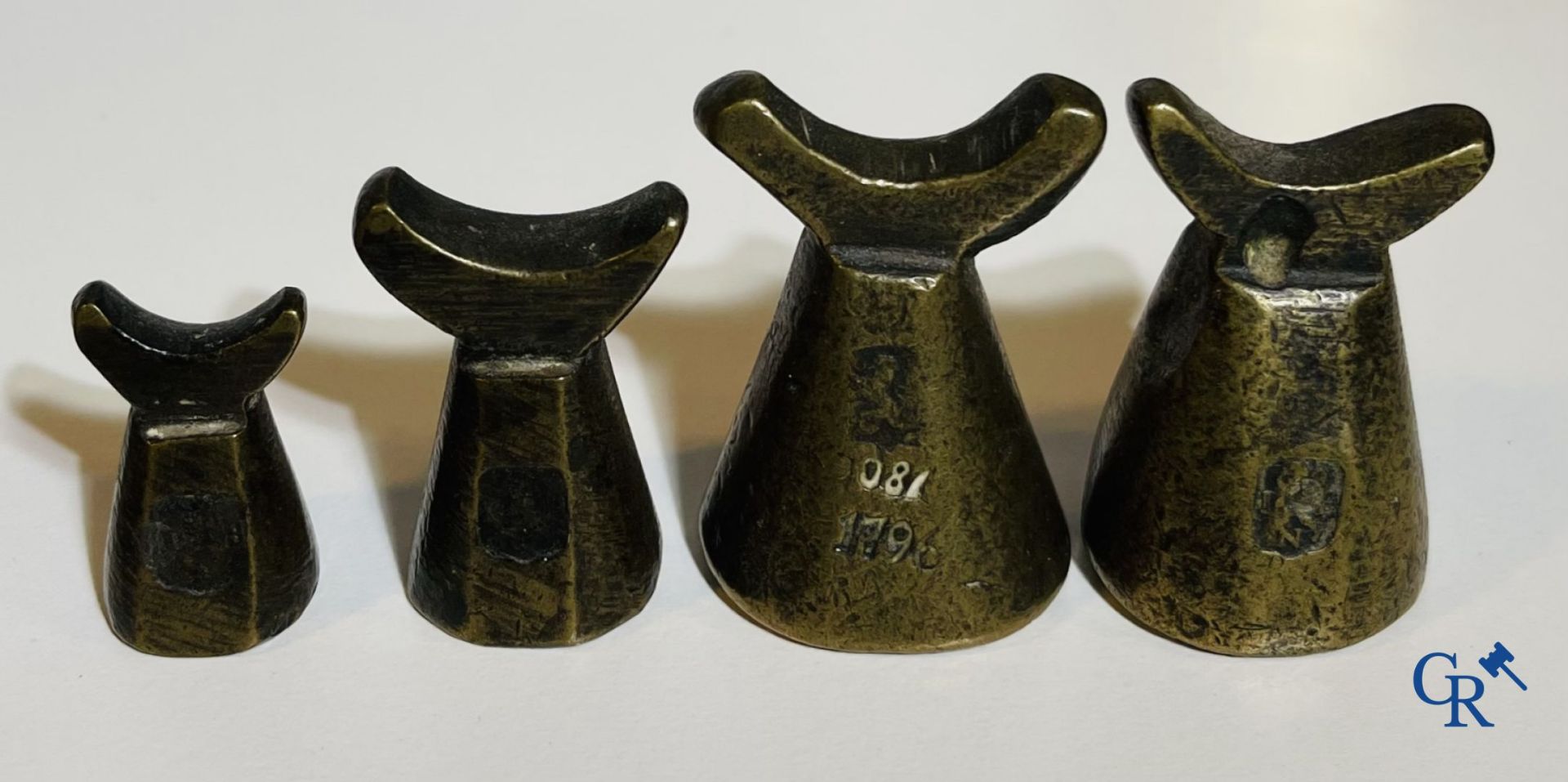 A various lot of antique calibration weights and a calibrated scale. 18th-19th century. - Image 6 of 8