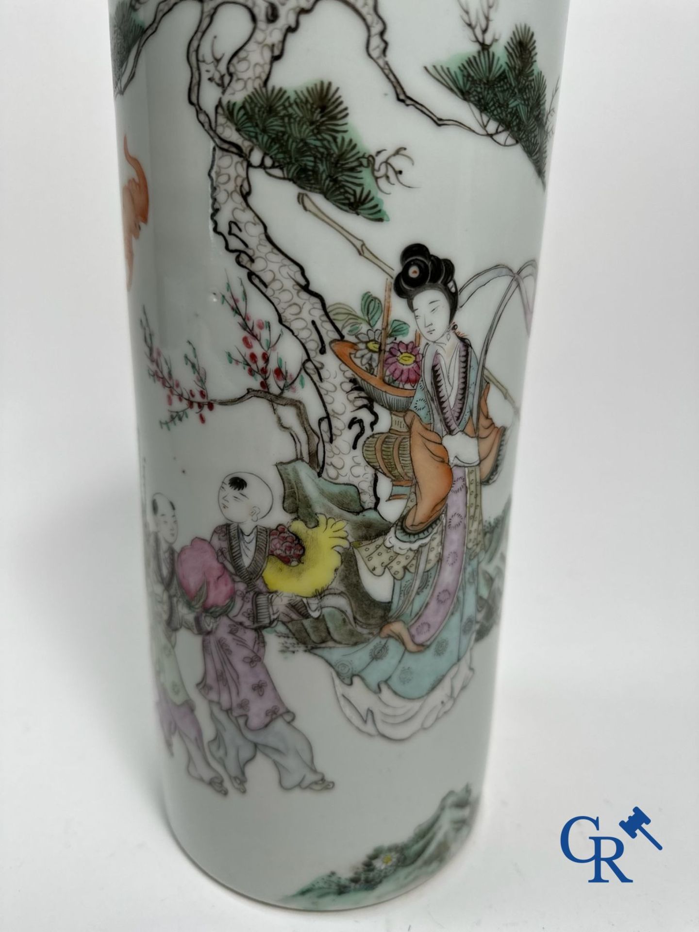 Chinese porcelain: Lot of 2 Chinese vases. - Image 10 of 10