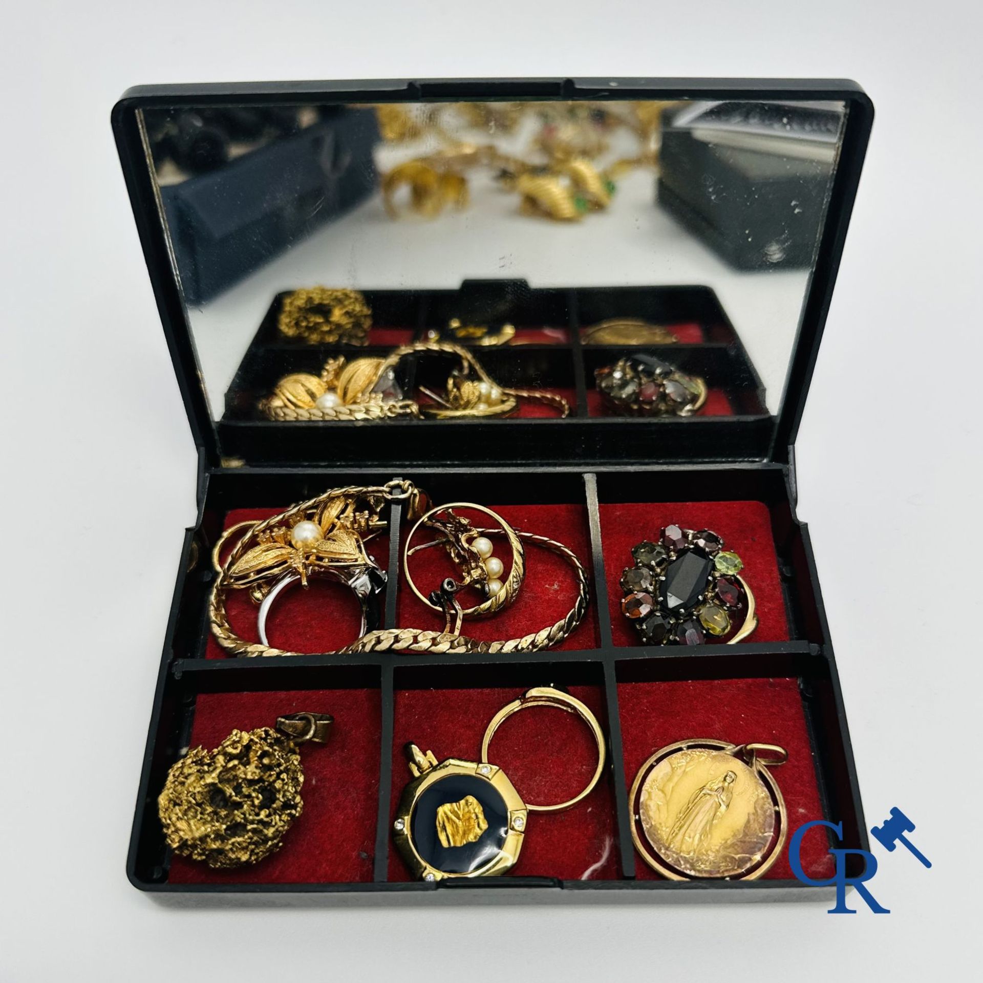 Large lot of fantasy jewellery, pocket watch, a Dupont lighter and cufflinks. - Image 4 of 5