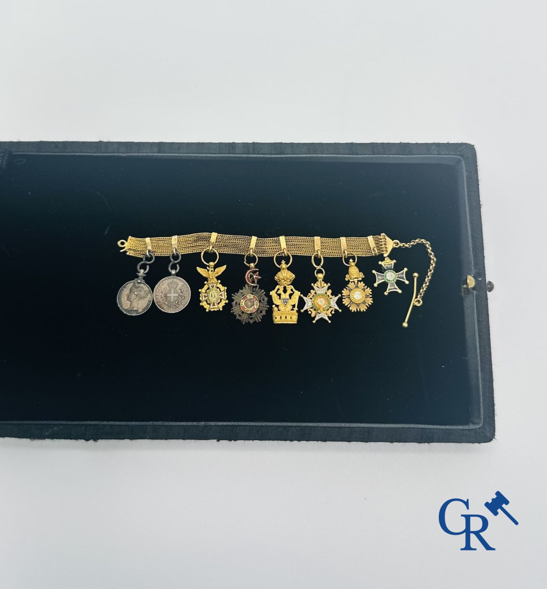 Medals - Order of the Crown Honorary Marks - Decorations: Miniature chain in gold 18K with various d - Image 3 of 3