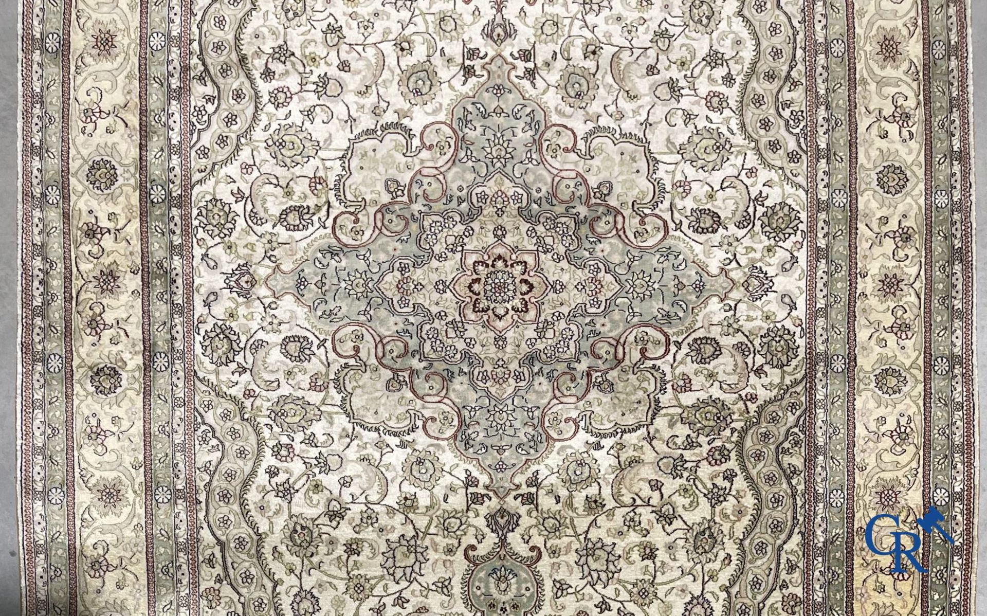 Oriental carpets: Hereke. Large carpet in silk. - Bild 4 aus 10