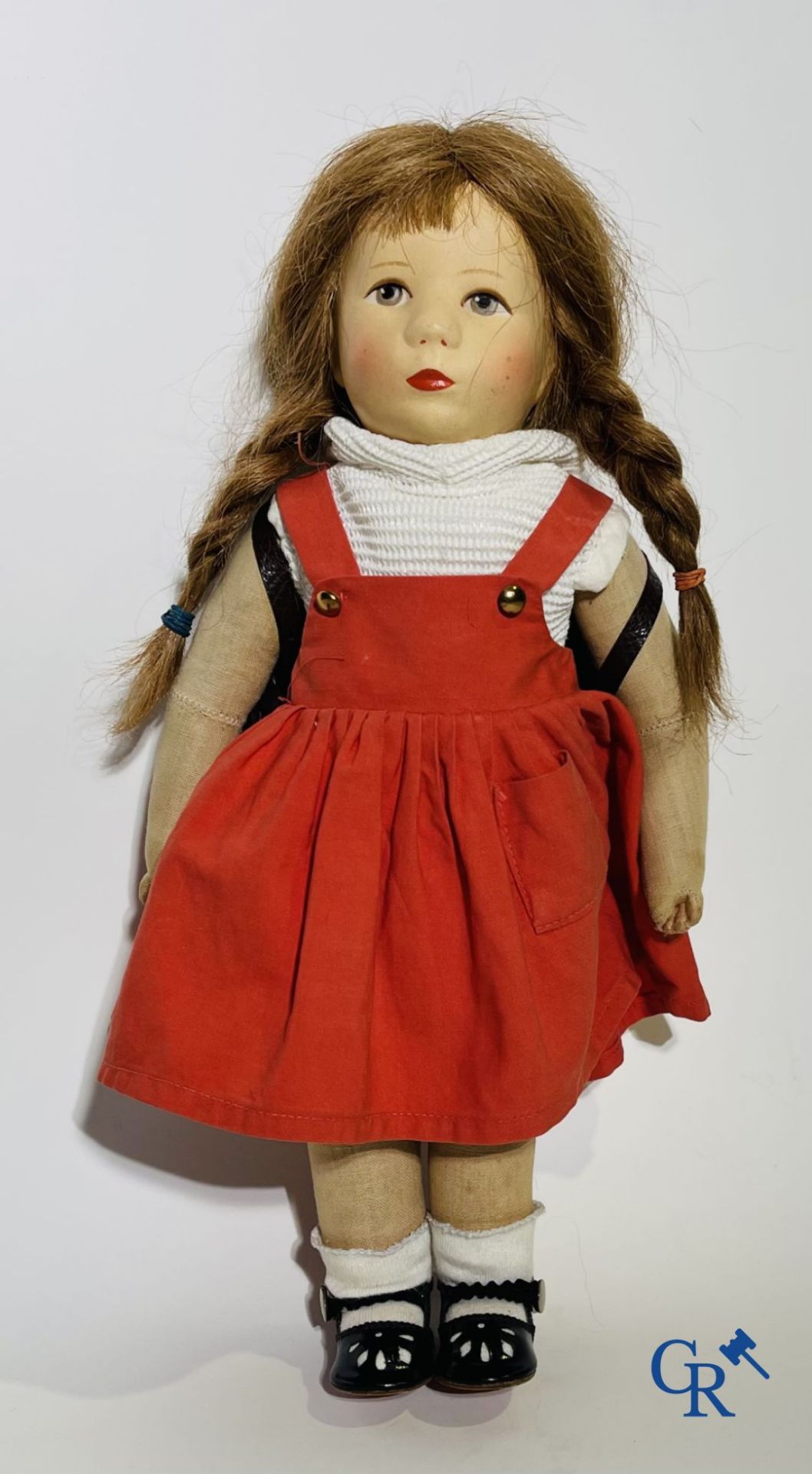 Toys: antique dolls: a lot of 6 dolls with a miniature grocery store attached. - Image 15 of 17