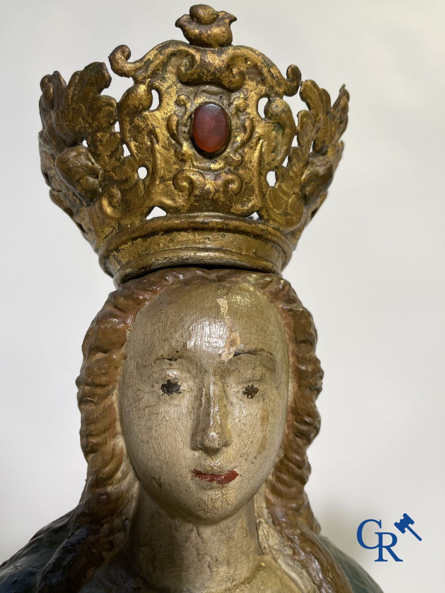 Wooden polychrome Baroque sculpture of Mary with child. The Crown inlaid with an amber-like rock. - Image 3 of 30