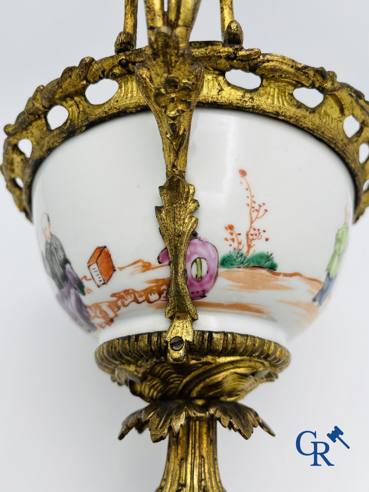 Chinese porcelain: An 18th century gilt-bronze mounted bowl in Chinese export porcelain. - Image 8 of 13