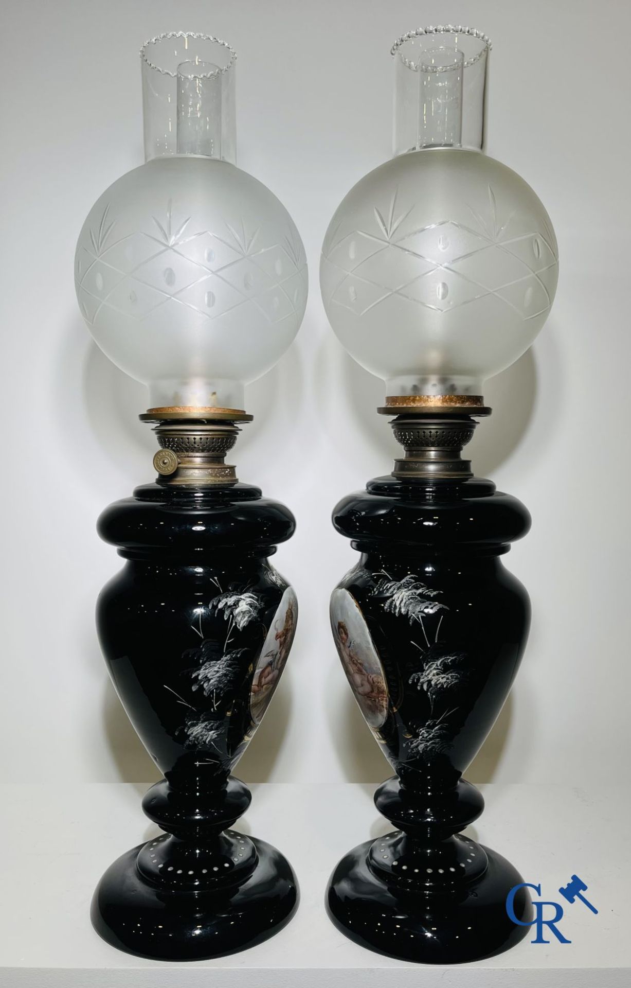 Pair of oil lamps in black opaline with enamelled decor. - Image 4 of 6