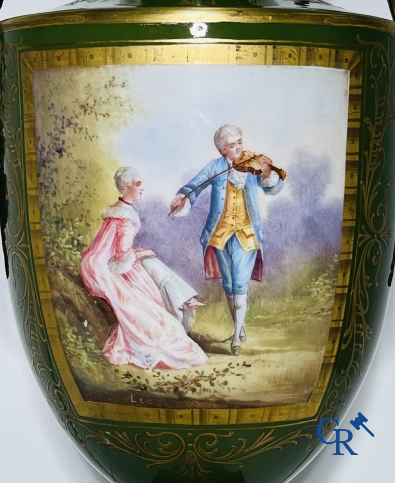 Sèvres: Pair of vases in Sevres porcelain and bronze. signed Leduc. - Image 5 of 7