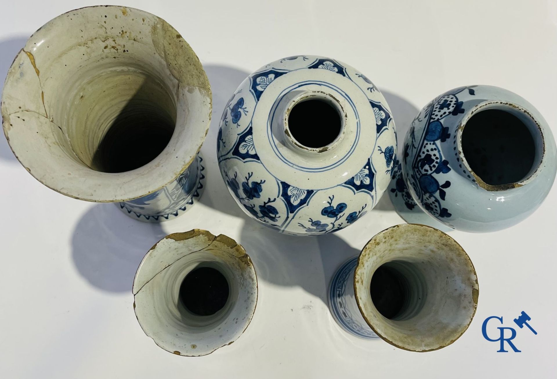 Delft: 10 pieces of 18 century Delft faience. - Image 8 of 19