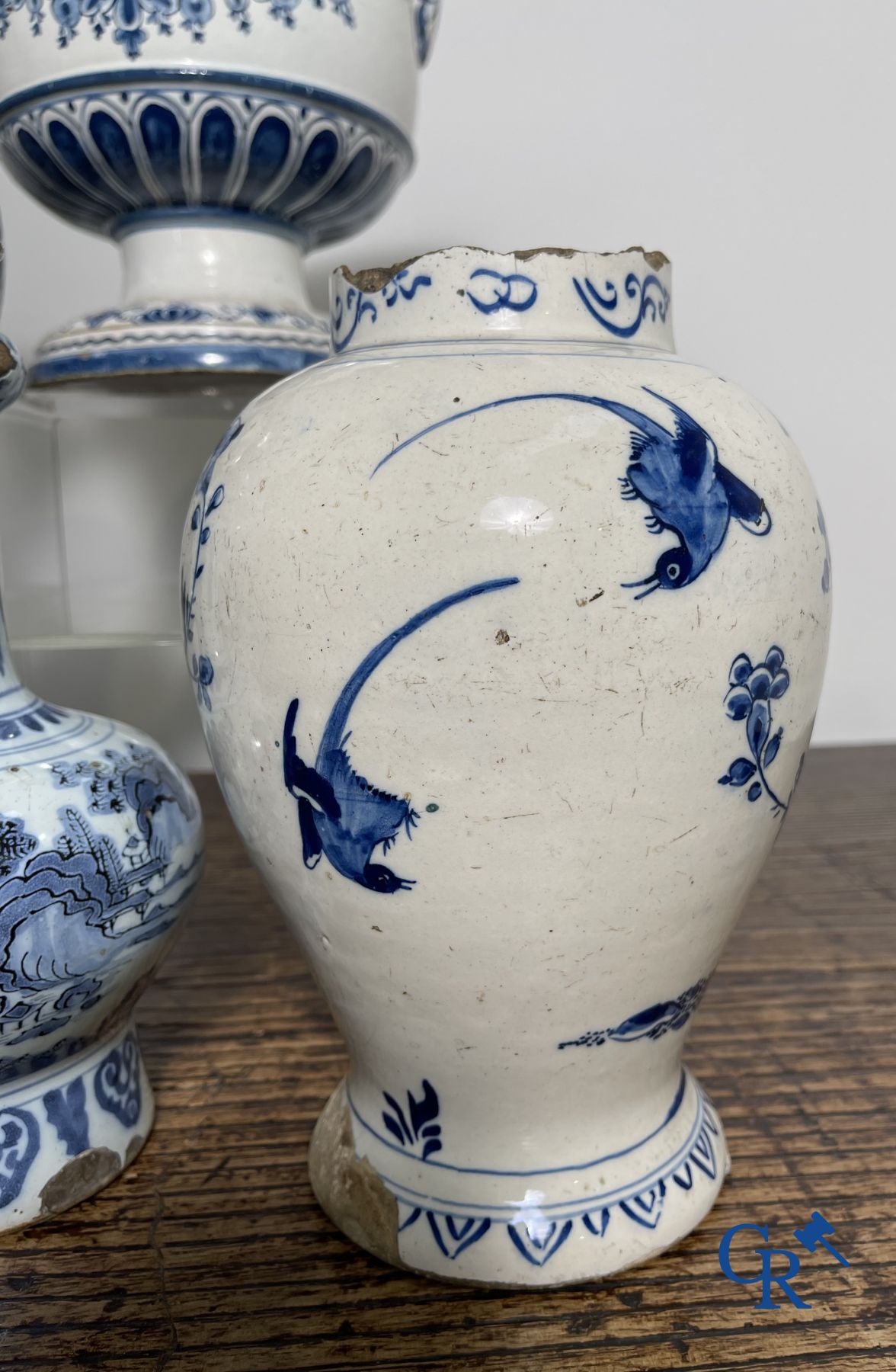 Delft: 11 pieces of blue and white faience with different décors. 17th - 18th century. - Image 13 of 29