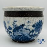 Chinese porcelain: Chinese blue and white bowl, Nanking. 19th century.
