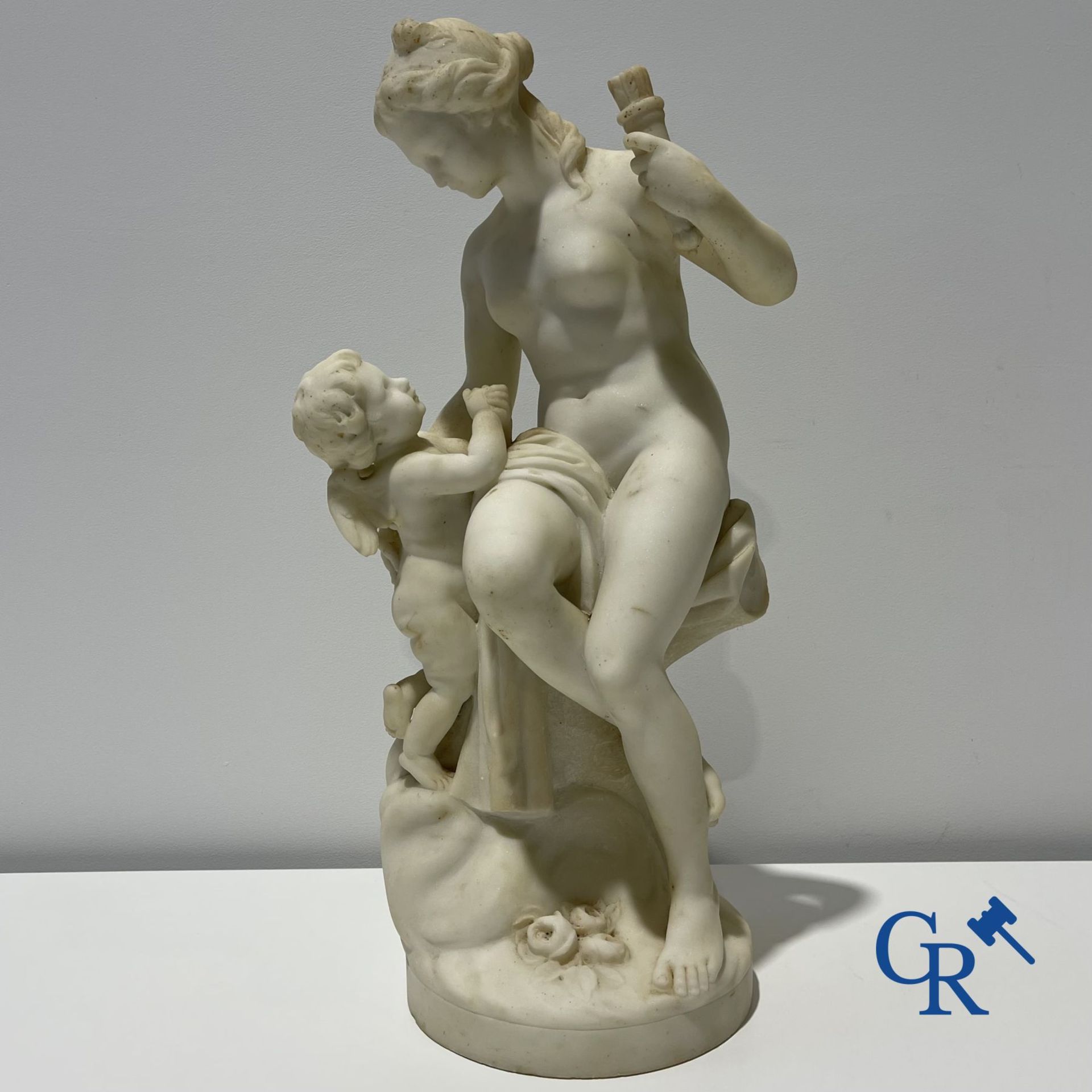 Marble statue after Etienne Maurice Falconnet. Venus and Cupid. 19th century. Signed Falconnet. - Bild 20 aus 21