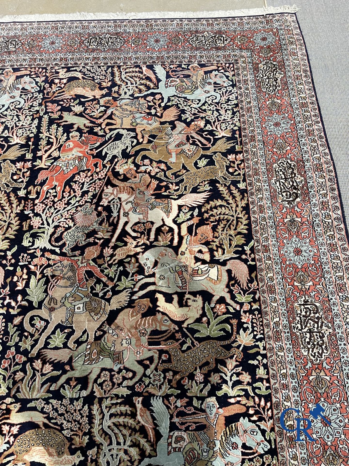 Carpets: Ghoum: Large silk carpet with hunting scenes. Wool and silk. - Bild 6 aus 10