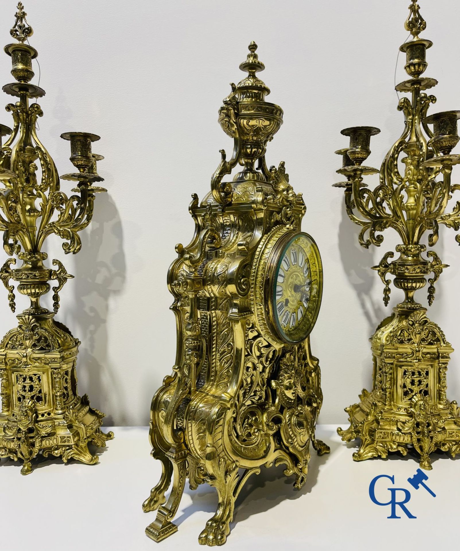 A three-part bronze fireplace clockset in Renaissance style and 2 painted tin and bronze pendant clo - Image 7 of 8