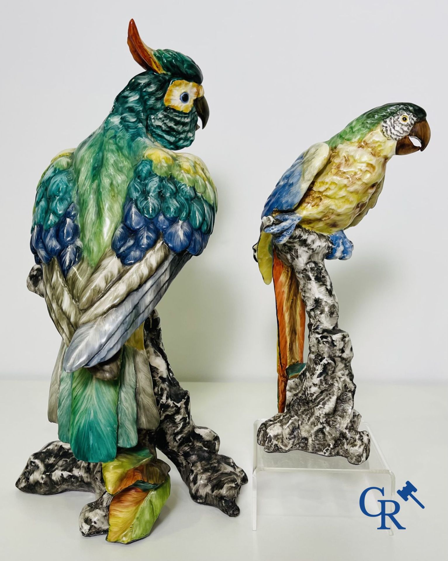 A lot of 4 birds in German porcelain and Italian faience. - Image 7 of 16