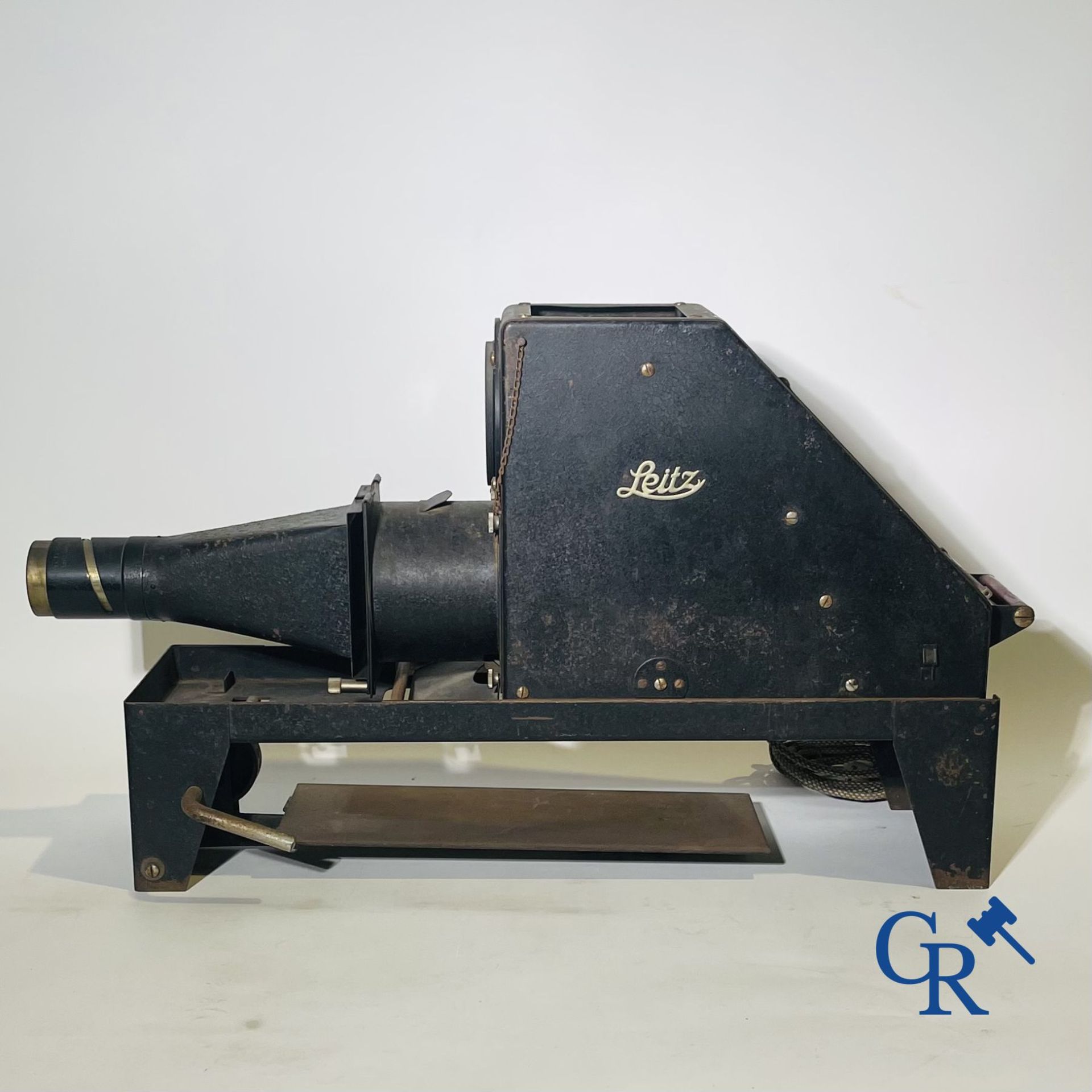 Ernst Leitz Wetzlar Episcopal projector and a "Lanterne Magique" - Image 4 of 6