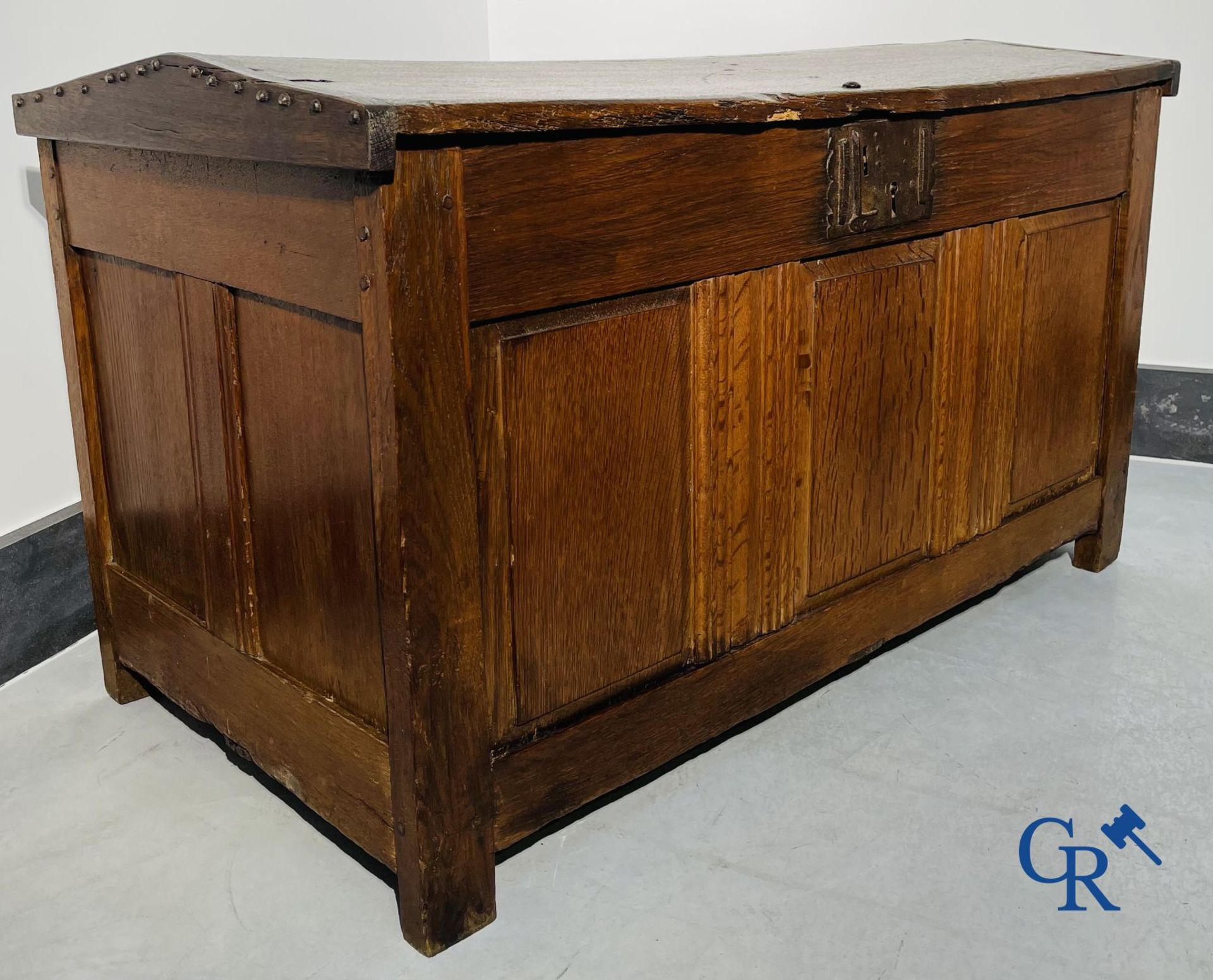 2 oak chests and an antique cast iron fireplace plate. - Image 12 of 14