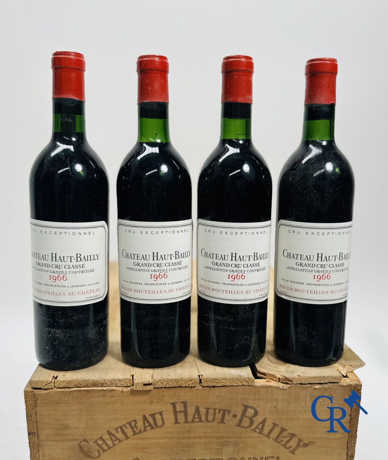 Wine - Bordeaux: Château Haut-Bailly 1966, 0.75L. Red. Grand Cru Classé. - Image 9 of 11