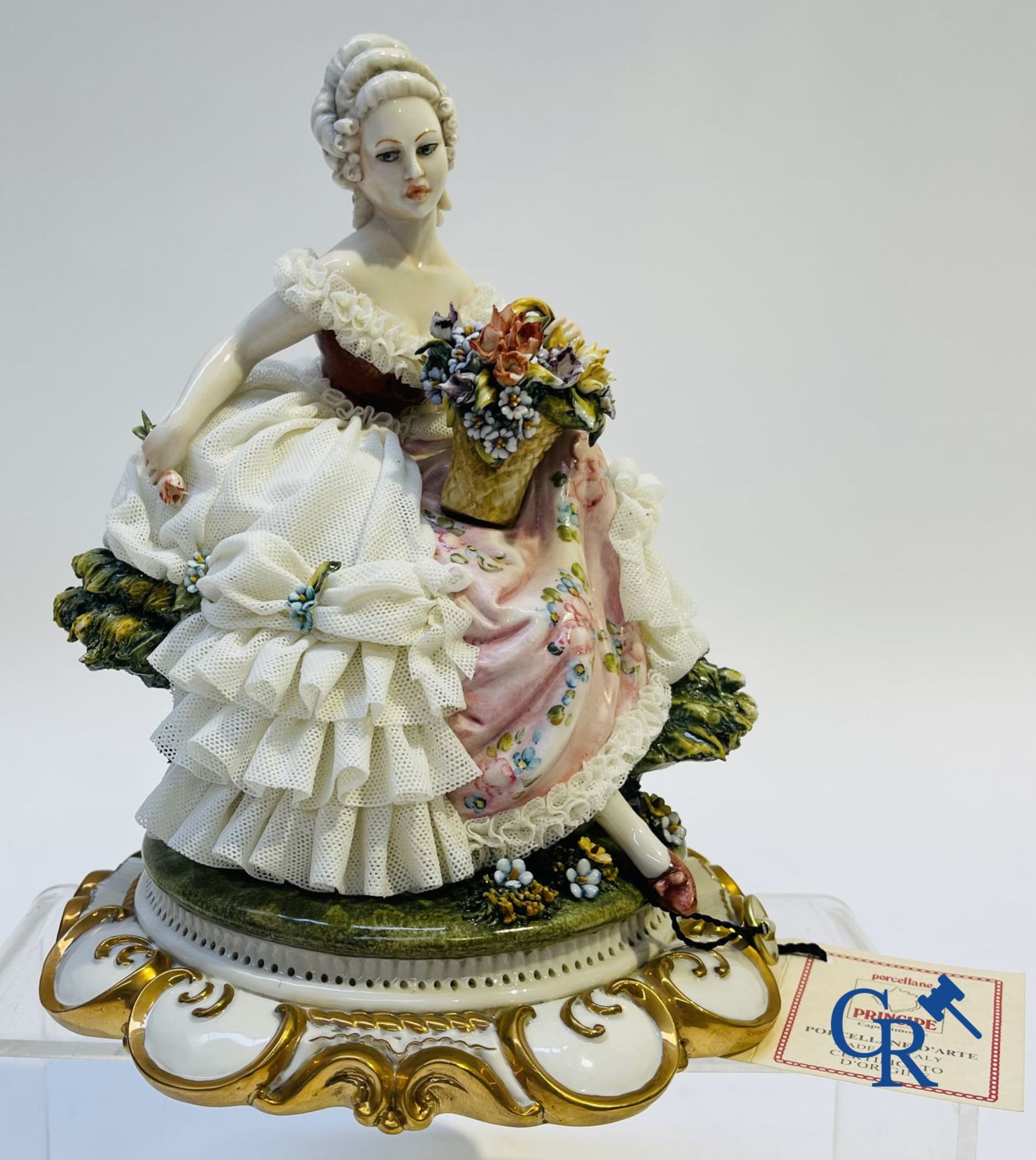 Porcelain: Capodimonte: 3 groups in Italian porcelain with lace. - Image 10 of 12