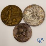 Commemorative Medals: Lot of 3 medals in bronze.