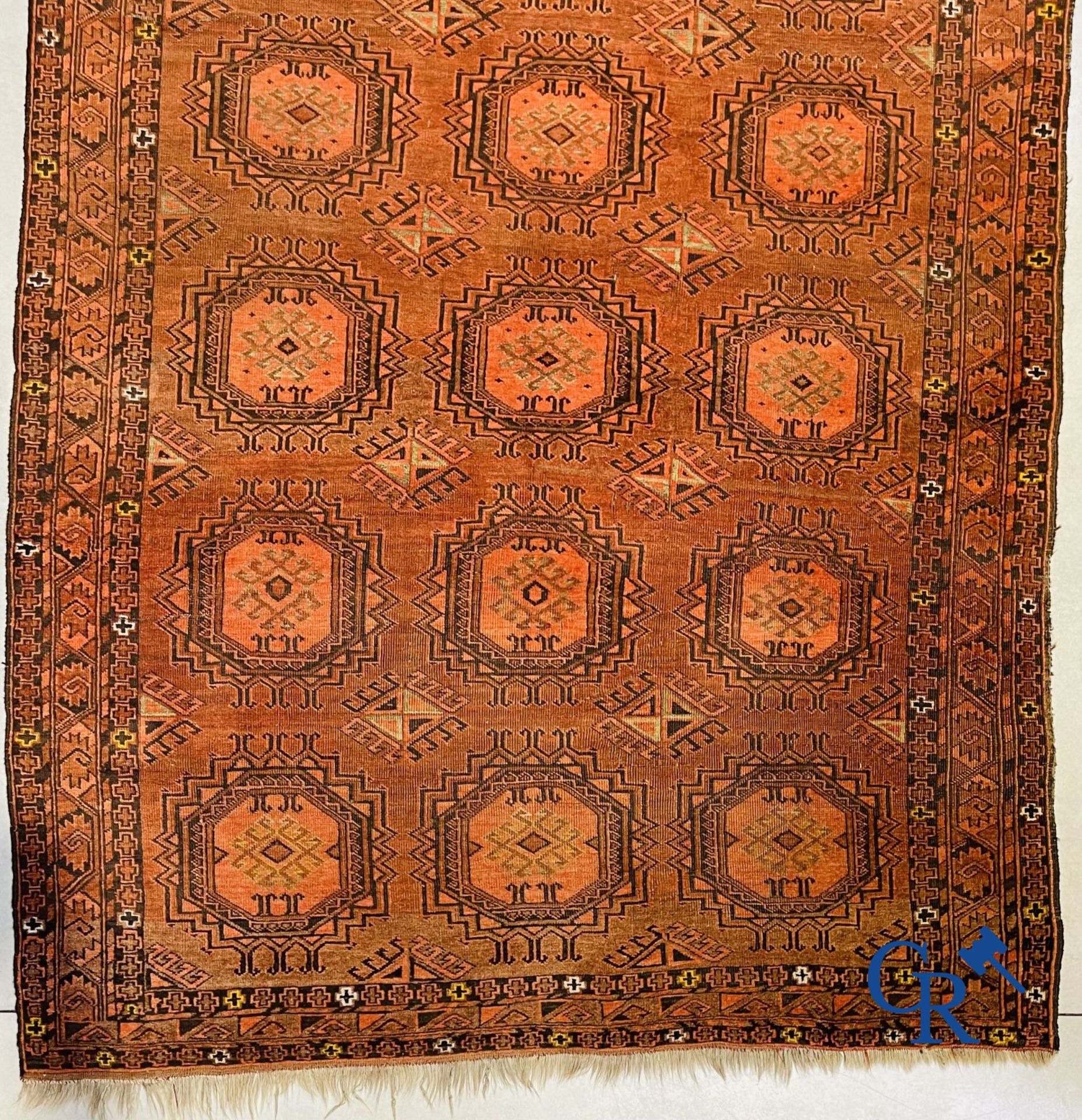 Oriental carpets: Large antique oriental carpet. - Image 4 of 6
