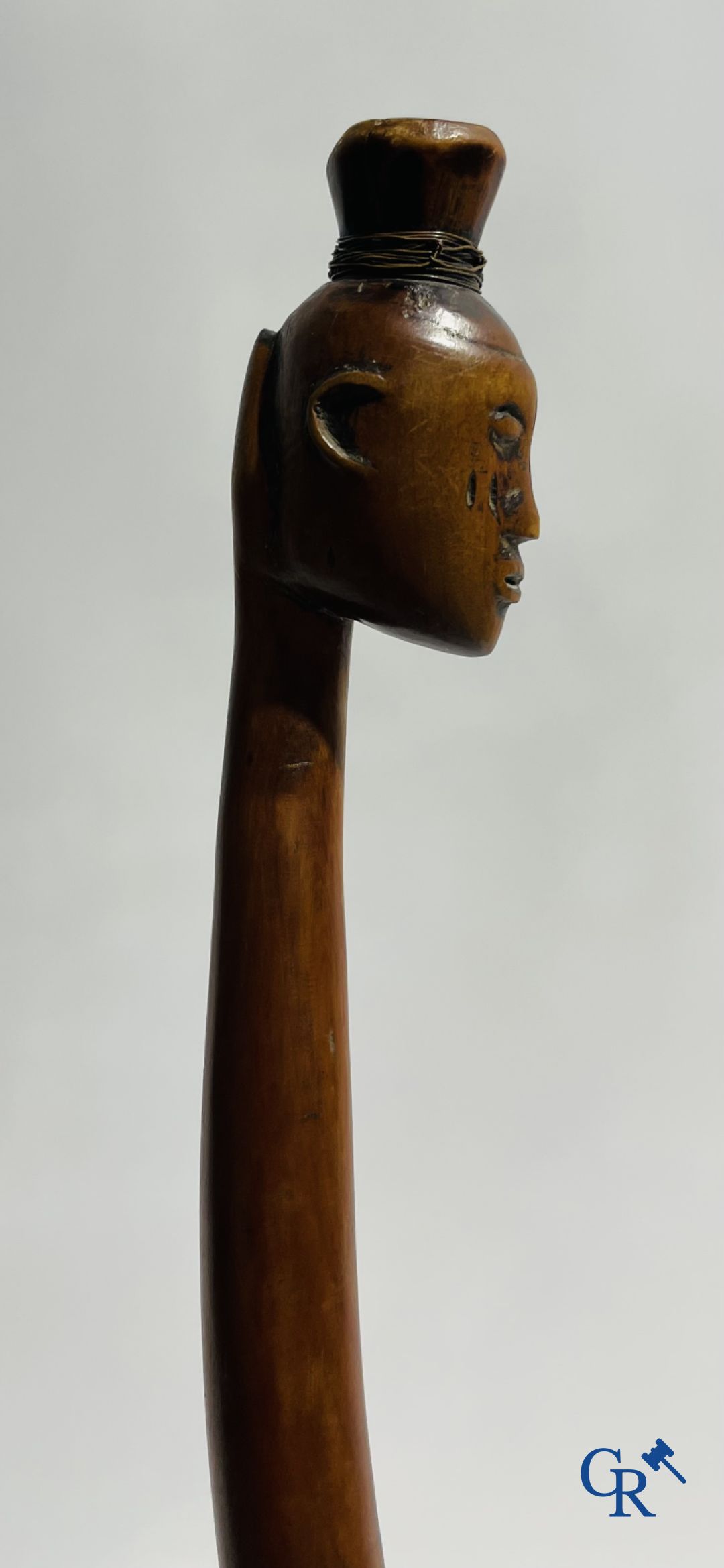 African art: A sculpted wooden staff. - Image 17 of 20