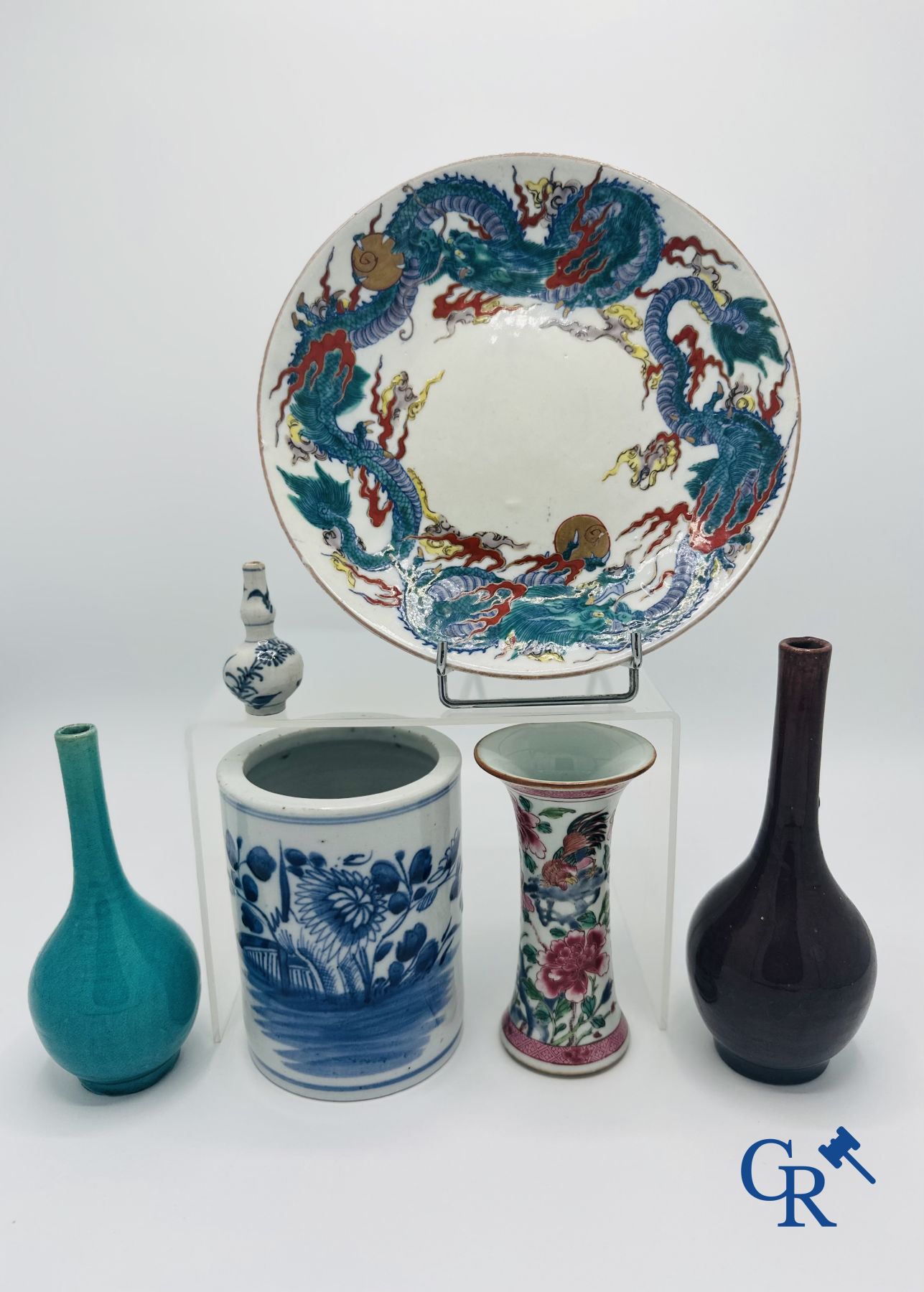 Chinese Porcelain: Lot of 6 different pieces of Chinese porcelain. 18th and 19th century. - Image 3 of 11