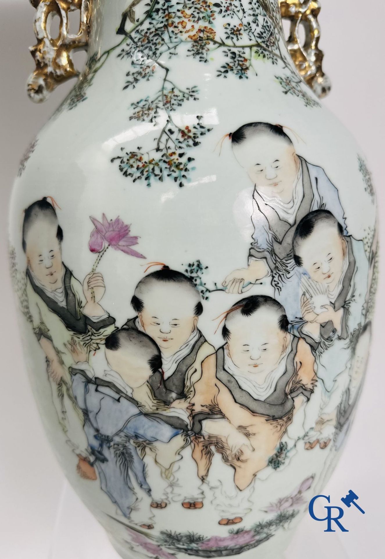 Chinese porcelain: Chinese vase with a decor of 7 children playing in a garden. - Image 2 of 14