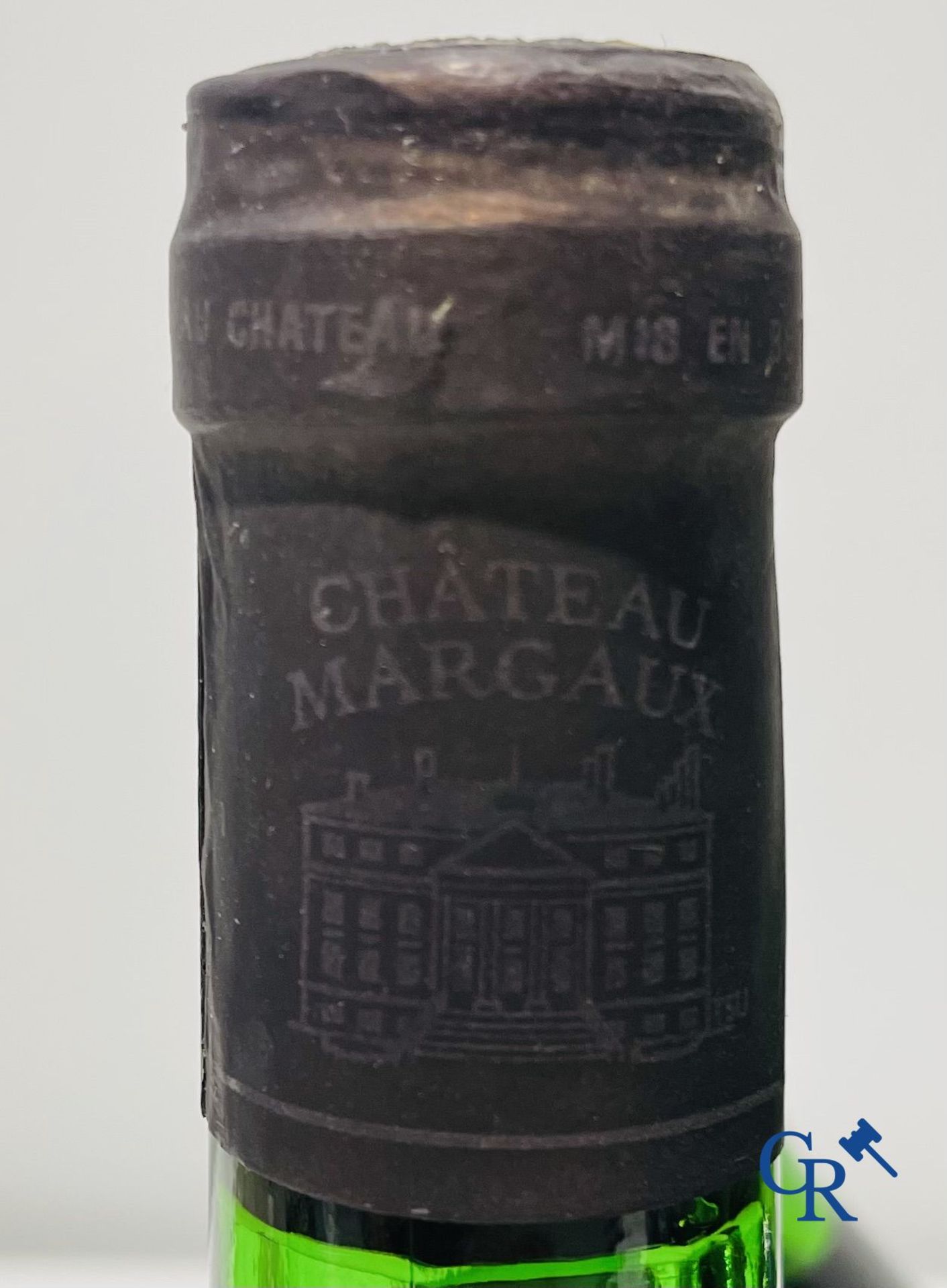 Wines: Bordeaux. Château Margaux, 1976. 1er Grand Cru Classé. - Image 4 of 12
