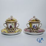 Porcelain: Meissen: 2 "tasses trembleuses".