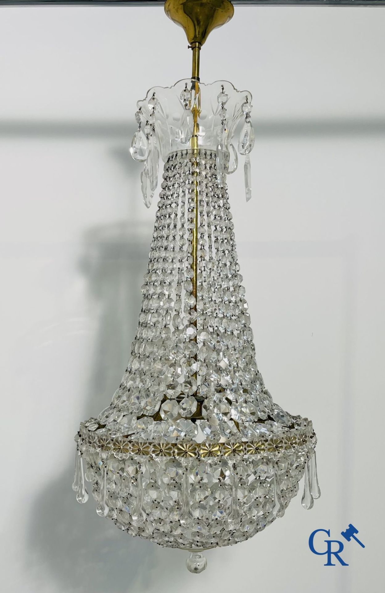 Chandelier: Beautiful Sac à pearles chandelier in crystal. - Image 3 of 9