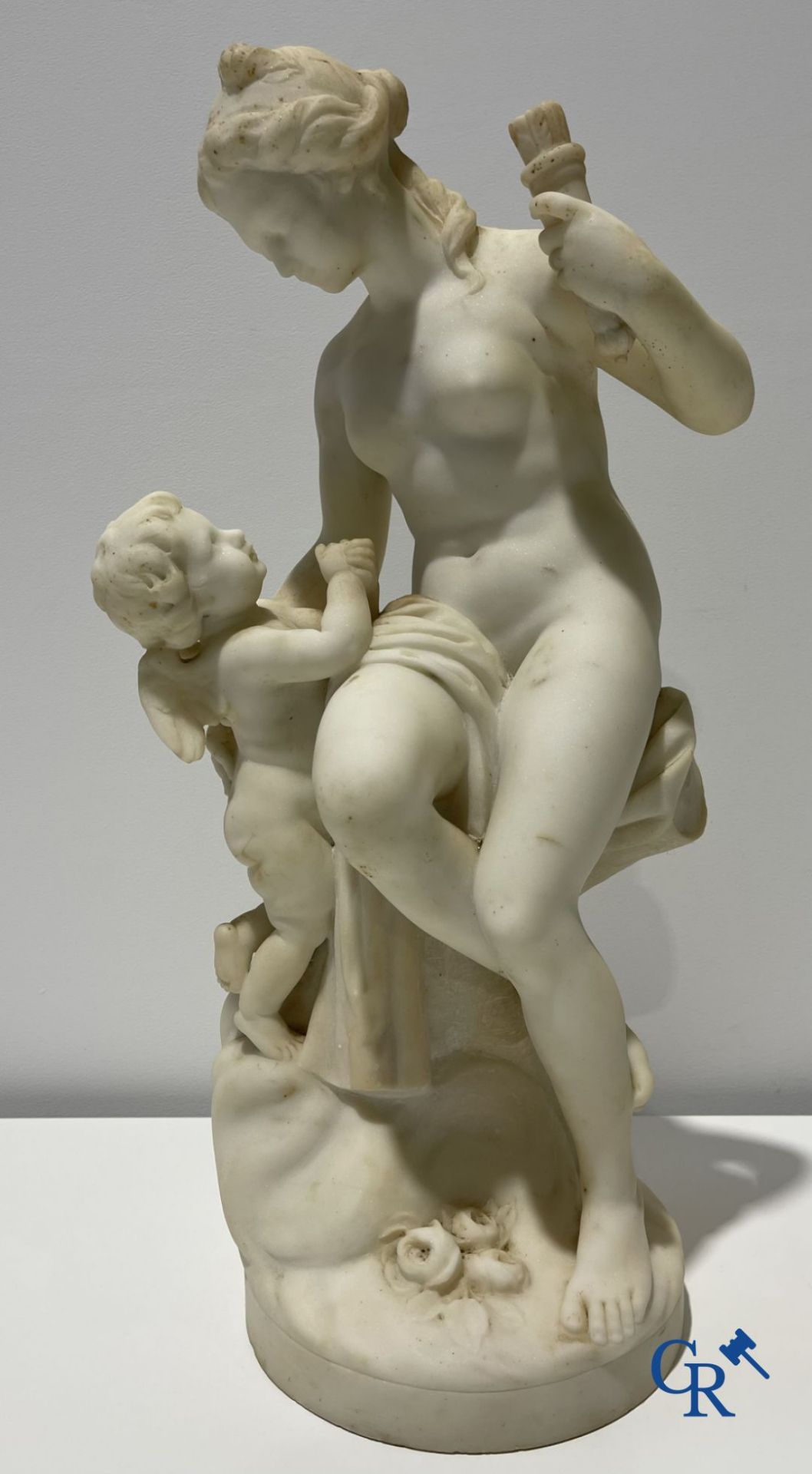 Marble statue after Etienne Maurice Falconnet. Venus and Cupid. 19th century. Signed Falconnet. - Image 4 of 21