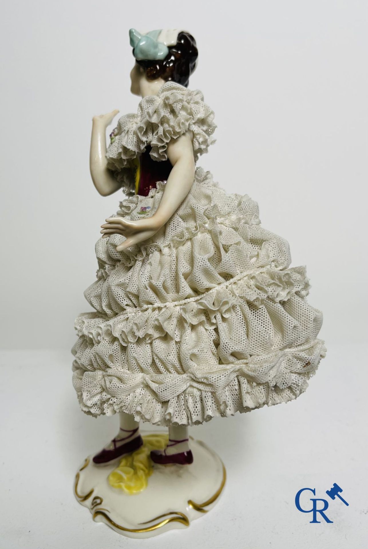 Volkstedt Rudolstadt: Presentation of a dancer in dentelle. (lace porcelain) - Image 4 of 8