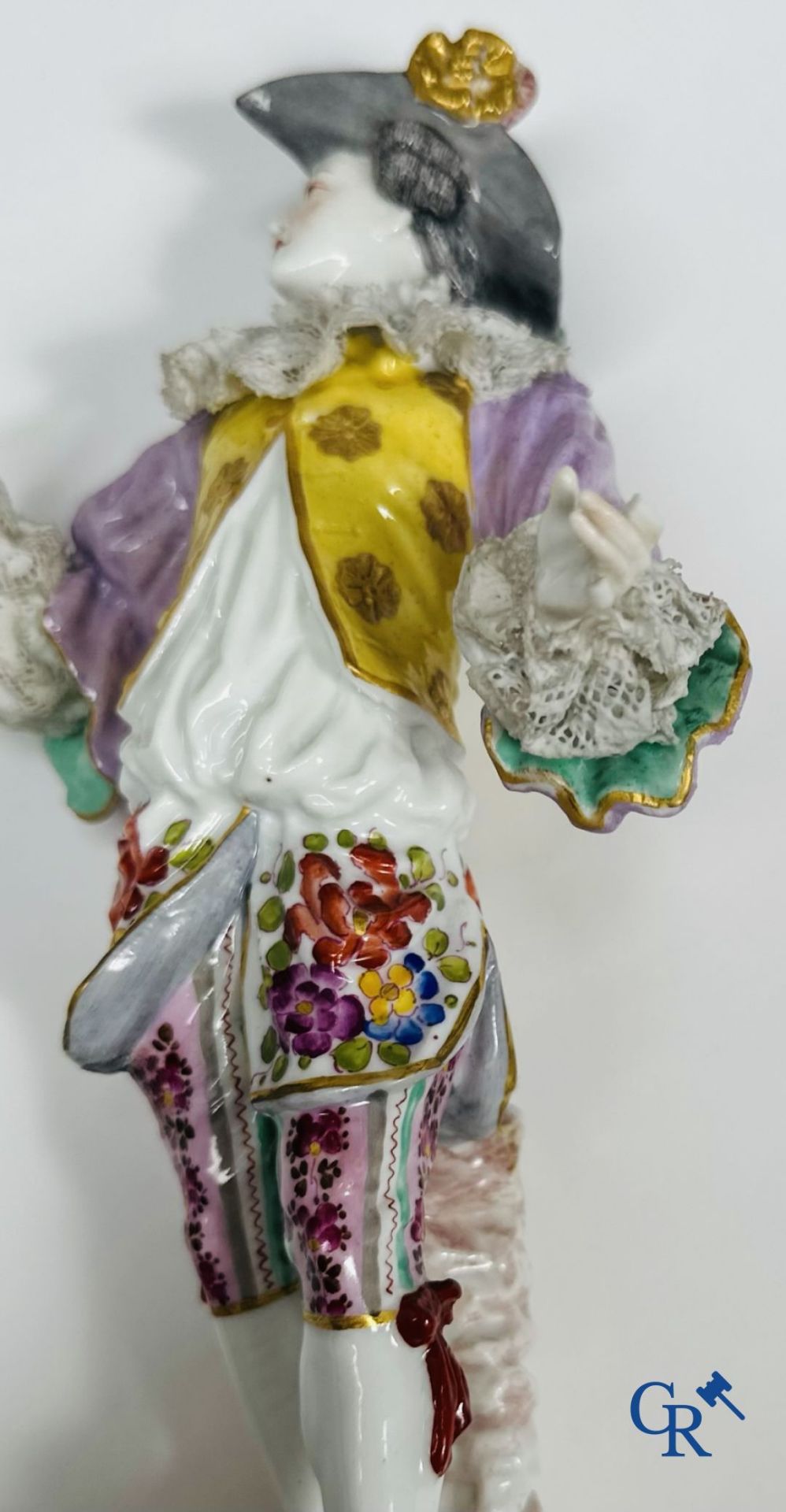 Porcelain: 3 groups of multicoloured decorated porcelain in the style of Meissen. 19th century. - Image 6 of 12