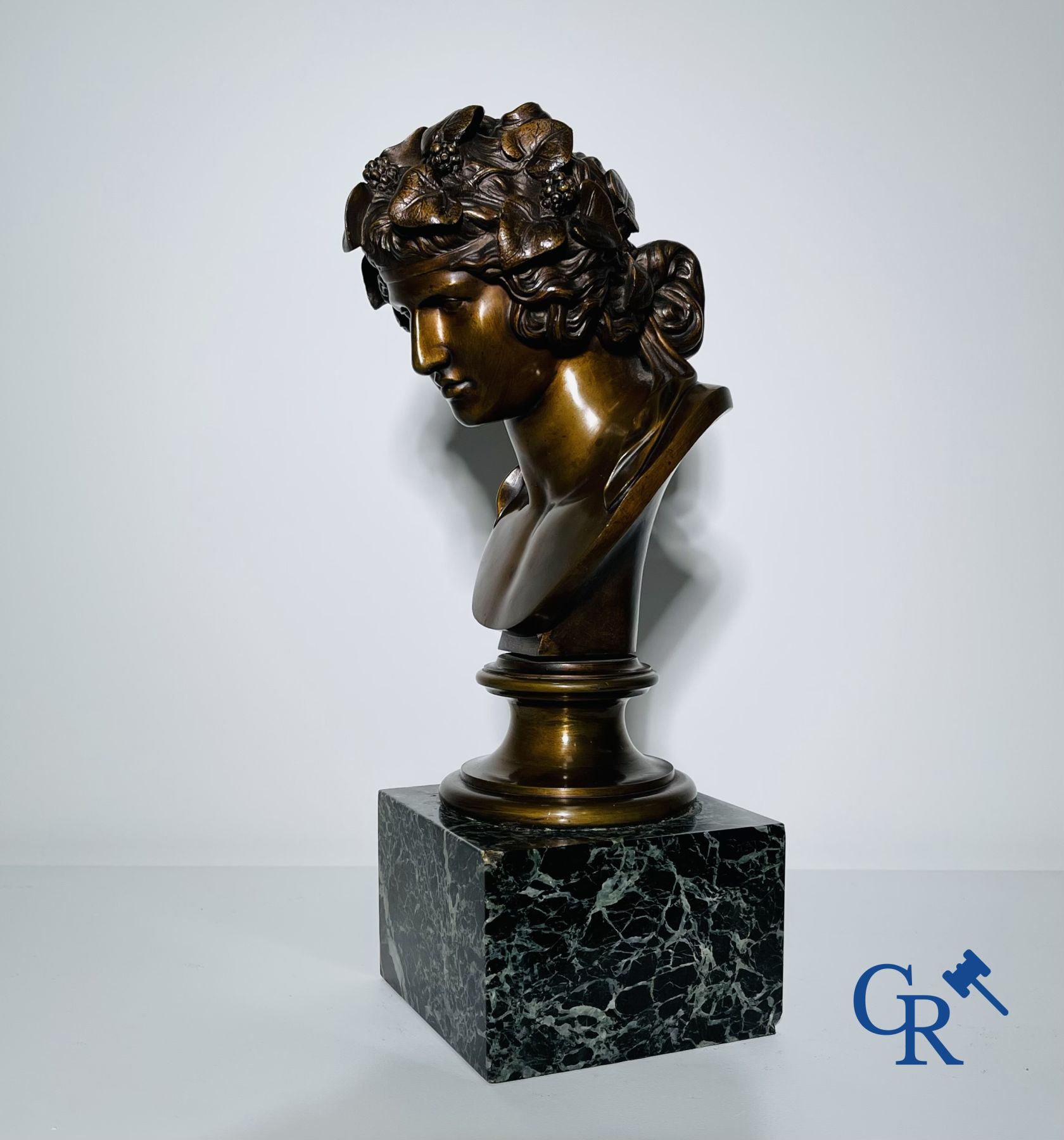 Bronze/Sculpture: Bronze bust in the antique style. - Image 3 of 5