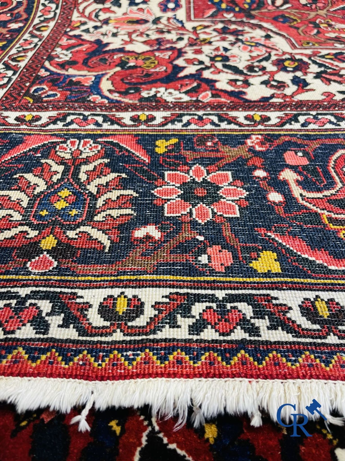 Oriental carpets: Iran. Large Persian hand-knotted carpet with floral decor. - Image 10 of 11