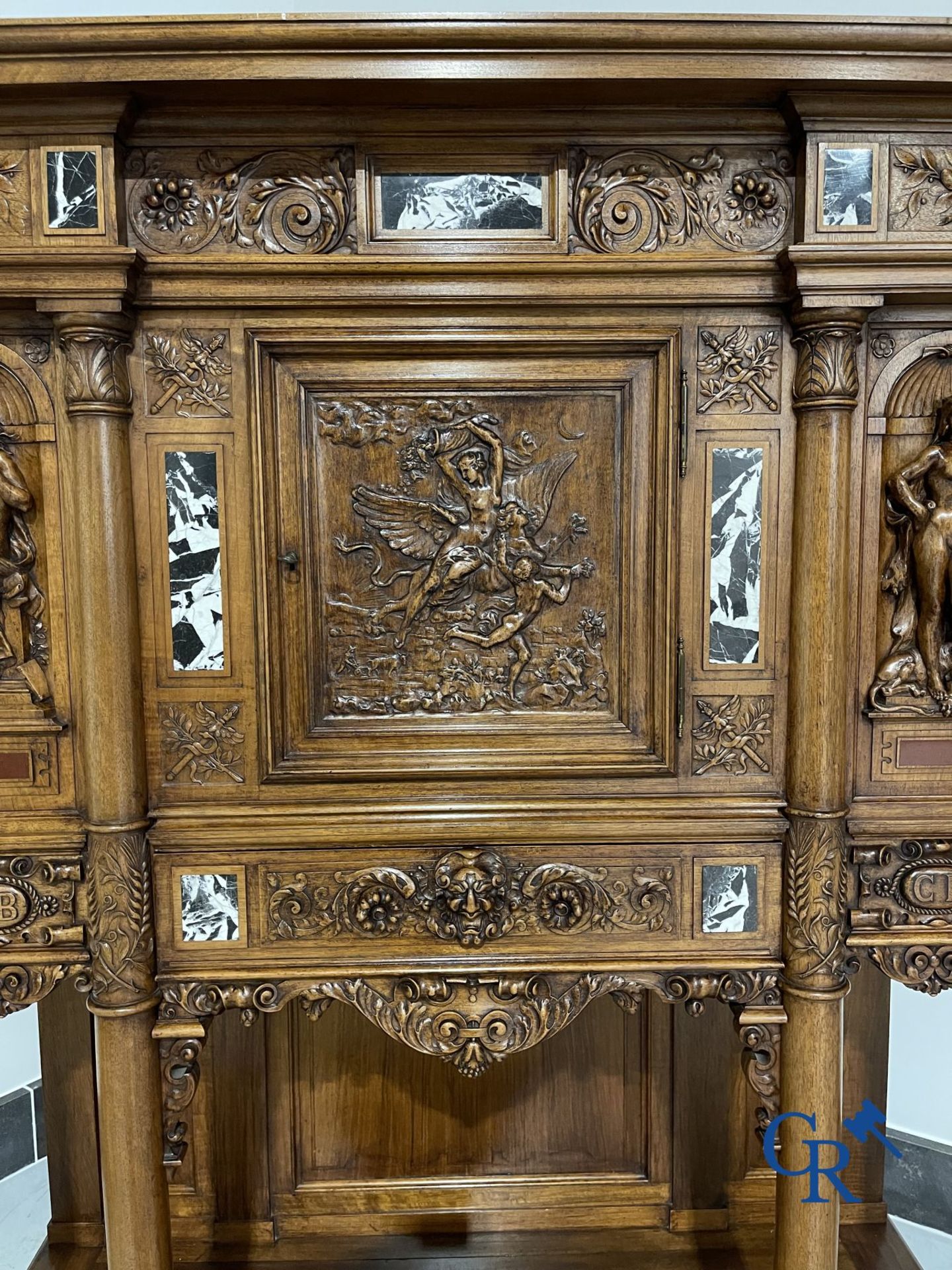 Furniture: A finely carved walnut credence in neo renaissance style with marble inlay. - Image 2 of 21