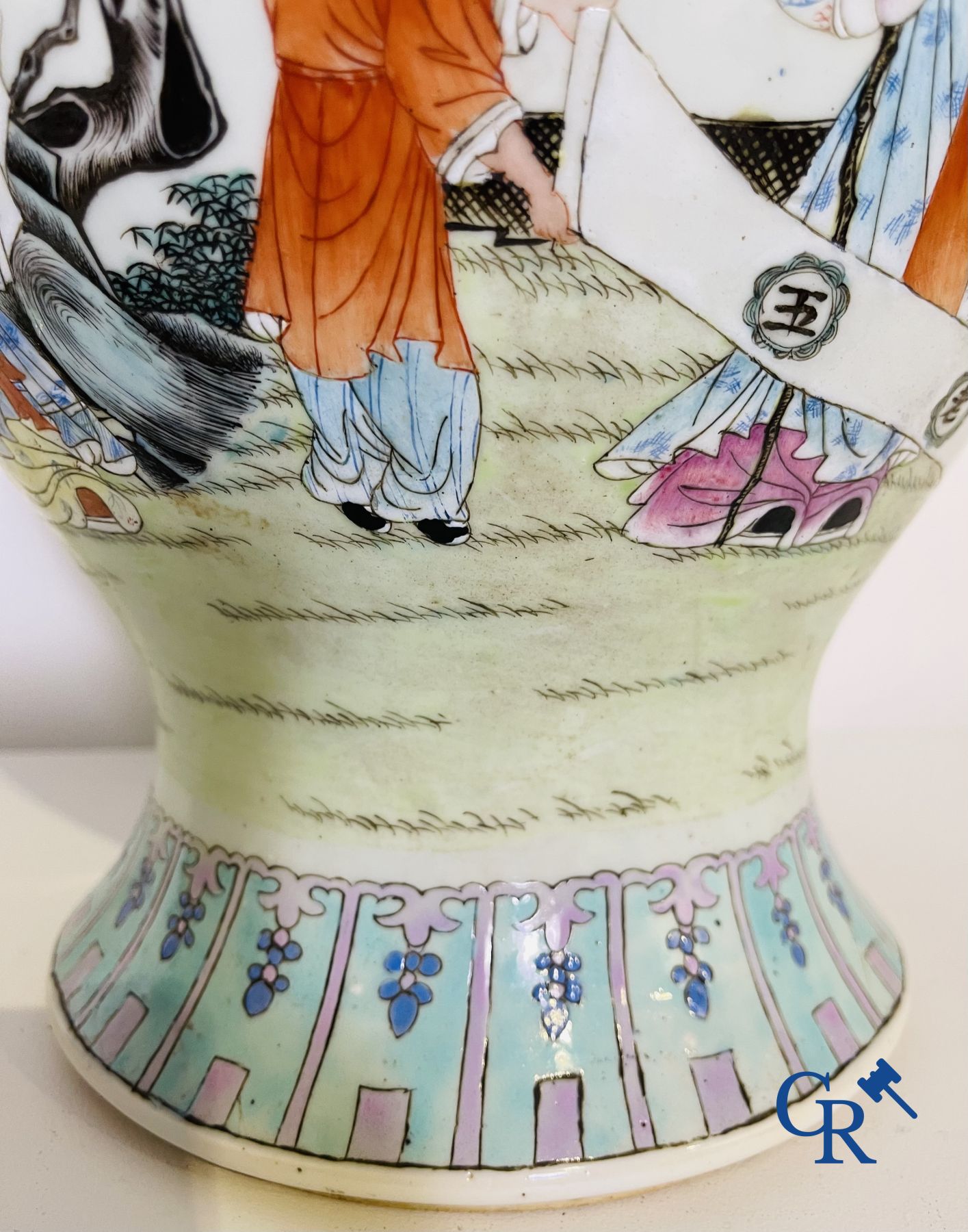 Chinese Porcelain: A Chinese famille rose lidded vase depicting Shou Lao. - Image 21 of 21