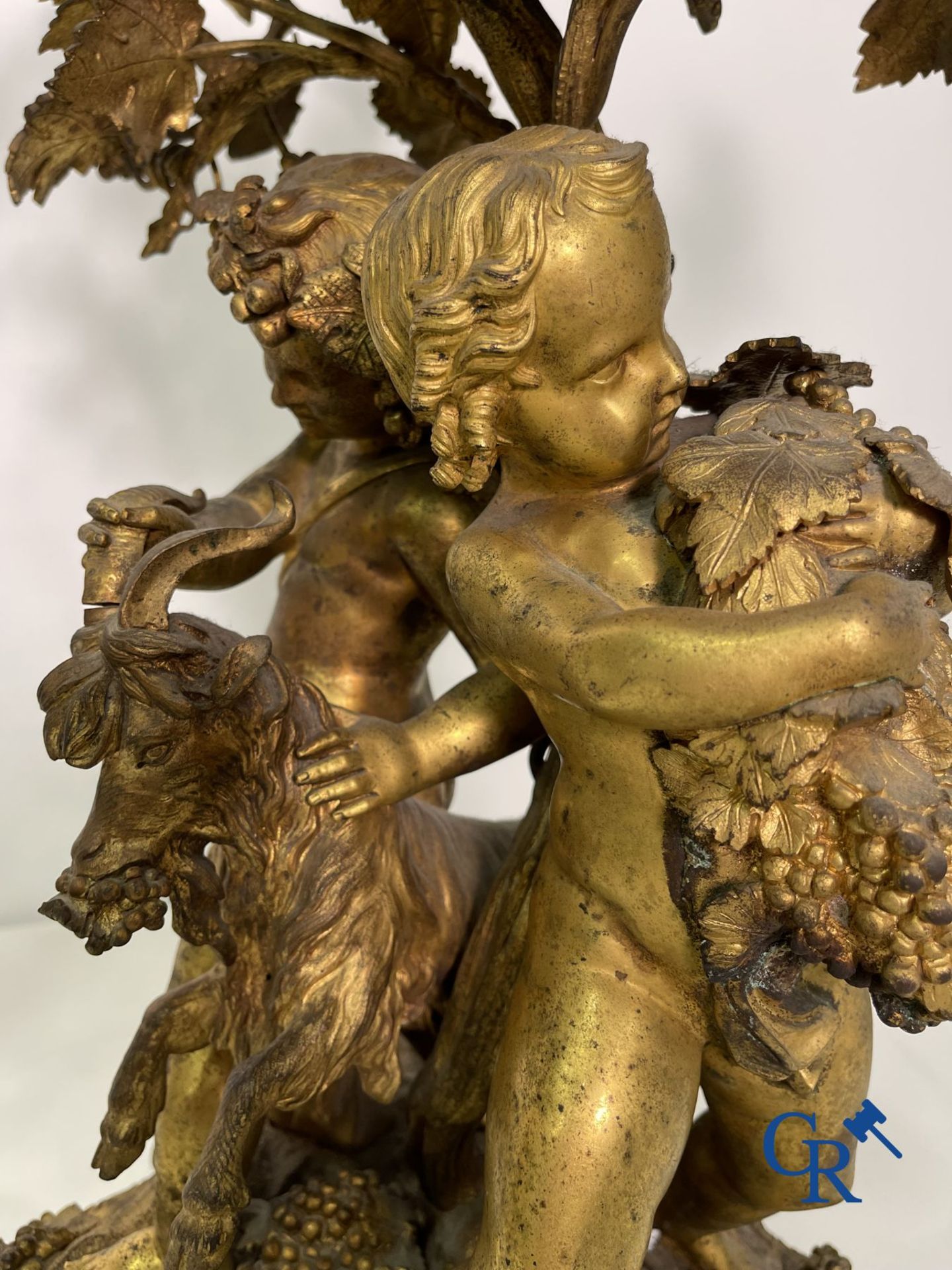 A pair of imposing bronze candlesticks with putti in LXVI style. Napoleon III period. - Bild 27 aus 32