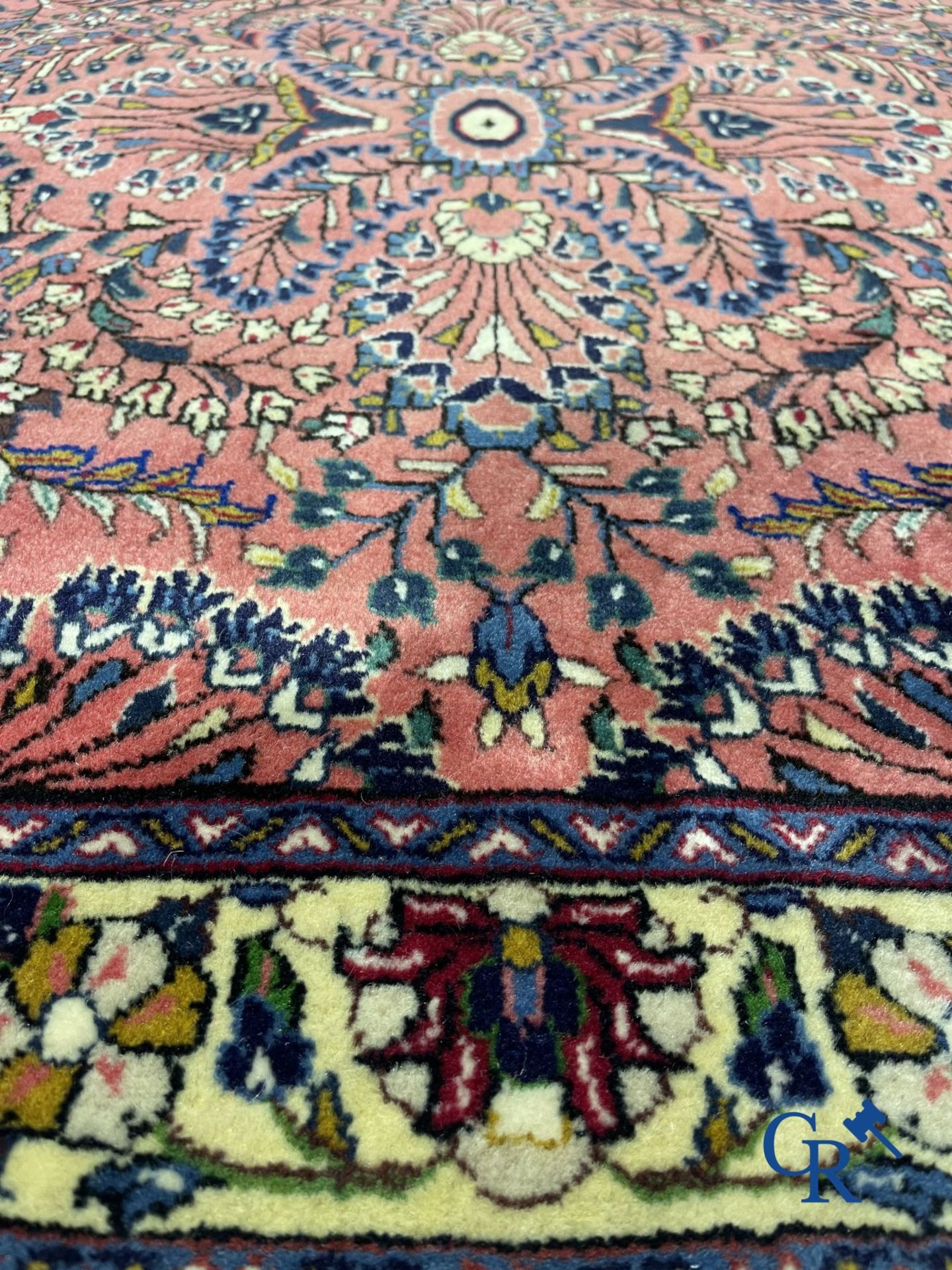 Oriental carpets: Iran, Sarouk. Hand-knotted Persian carpet in wool. - Image 3 of 5