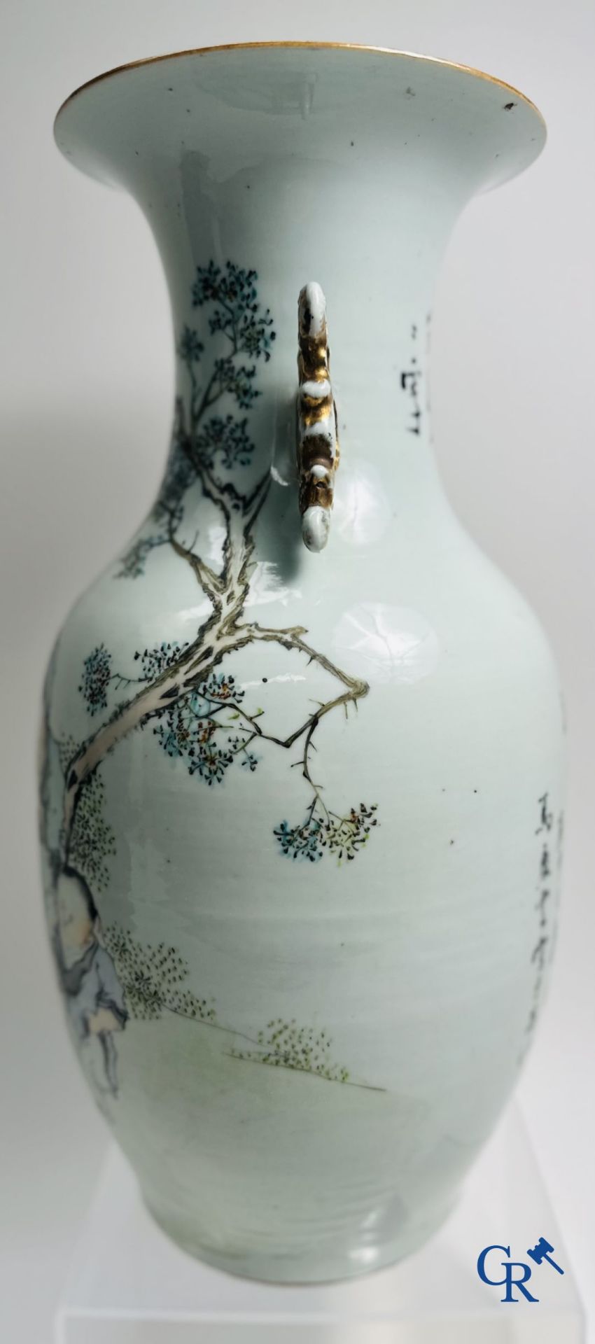 Chinese porcelain: Chinese vase with a decor of 7 children playing in a garden. - Image 10 of 14