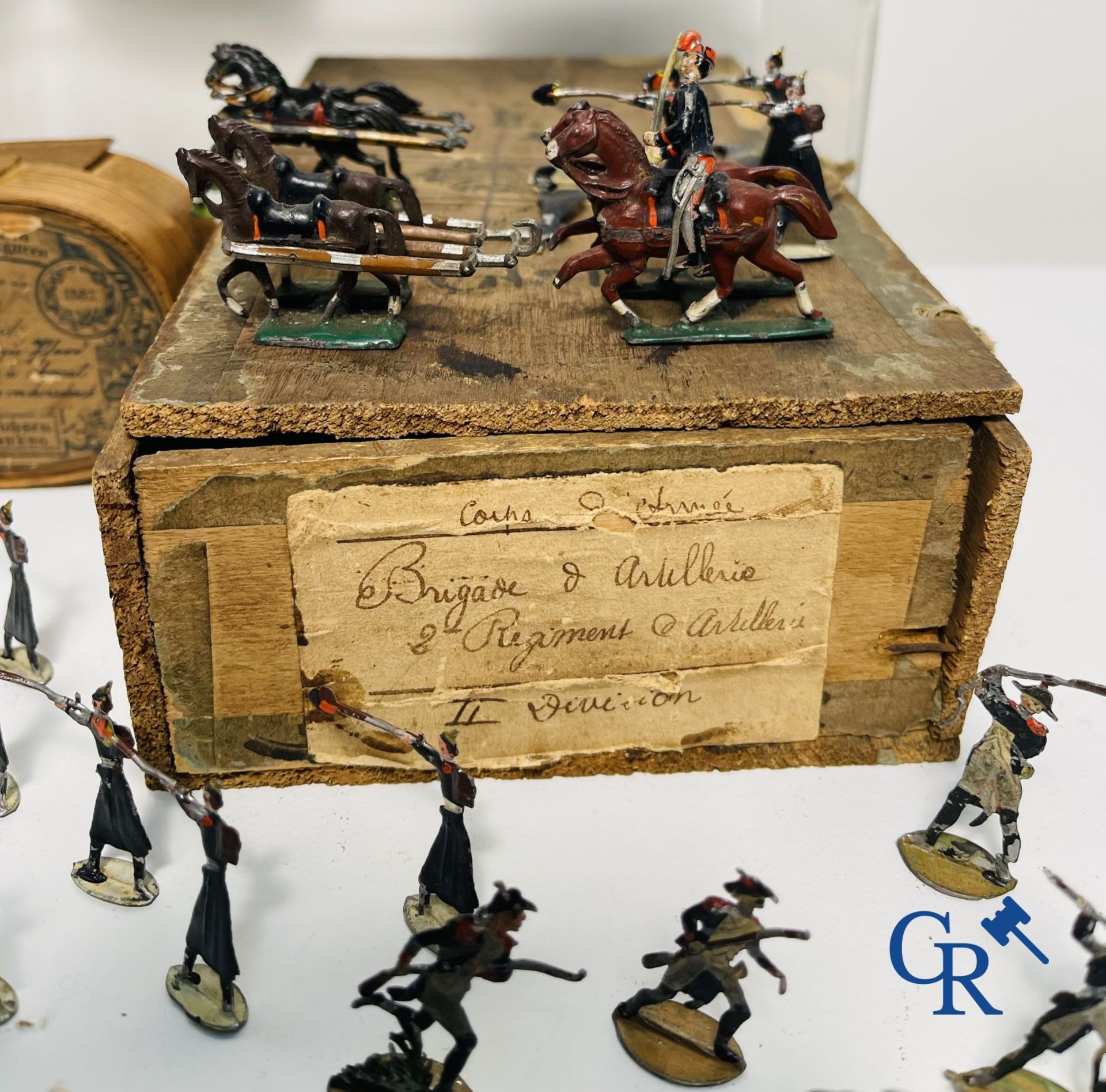 Antique toys: Large lot of tin soldiers and carriages. Heinrichsen in Nuremberg. - Image 7 of 15