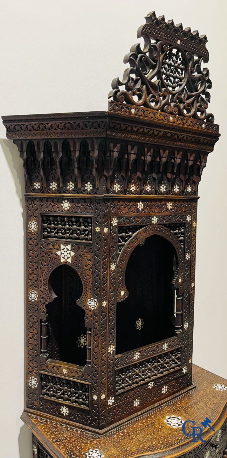 Sculpted furniture with inlays of ebony and mother-of-pearl. Syria, early 19th century. - Image 6 of 22