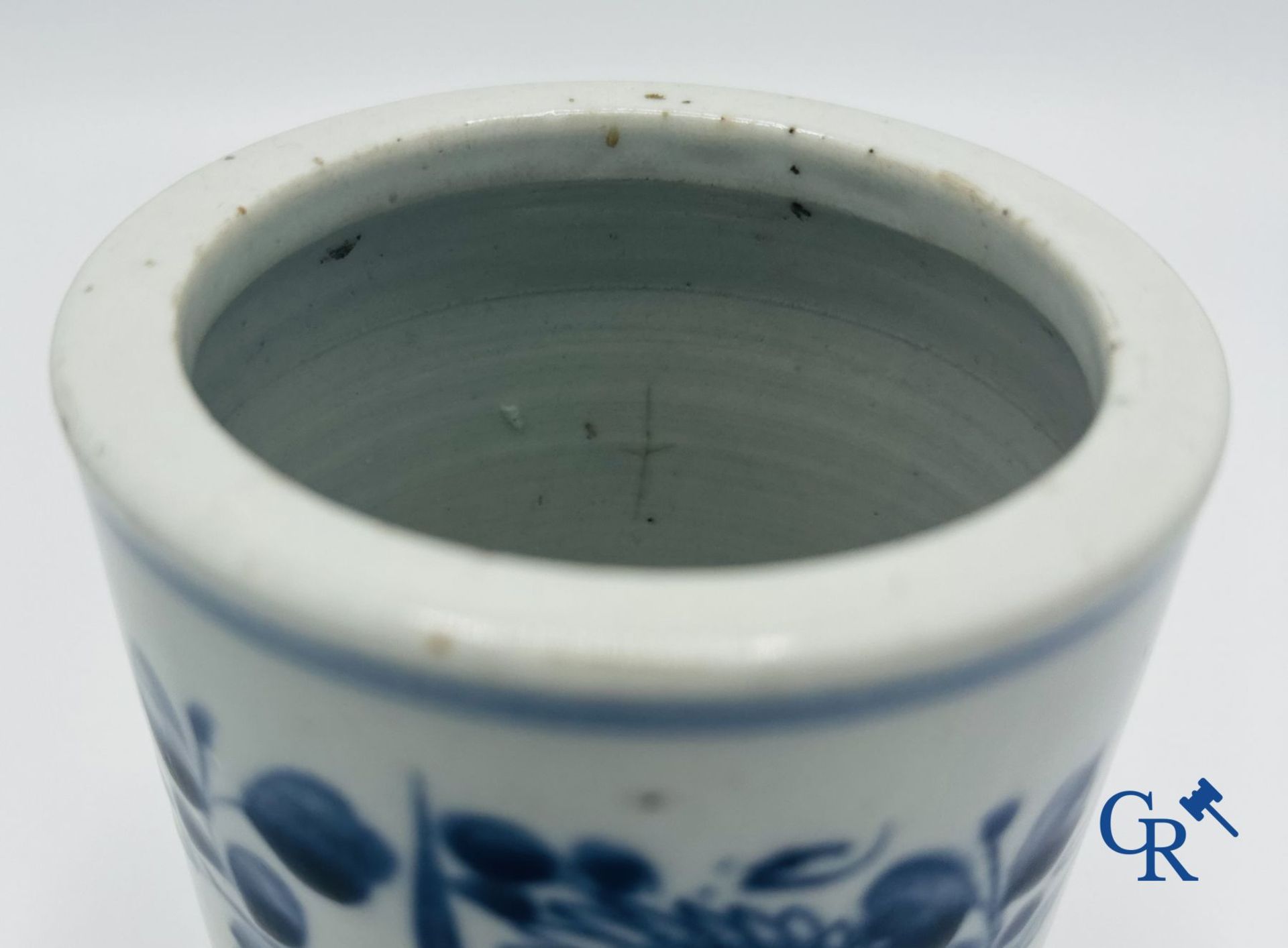 Chinese Porcelain: Lot of 6 different pieces of Chinese porcelain. 18th and 19th century. - Bild 9 aus 11