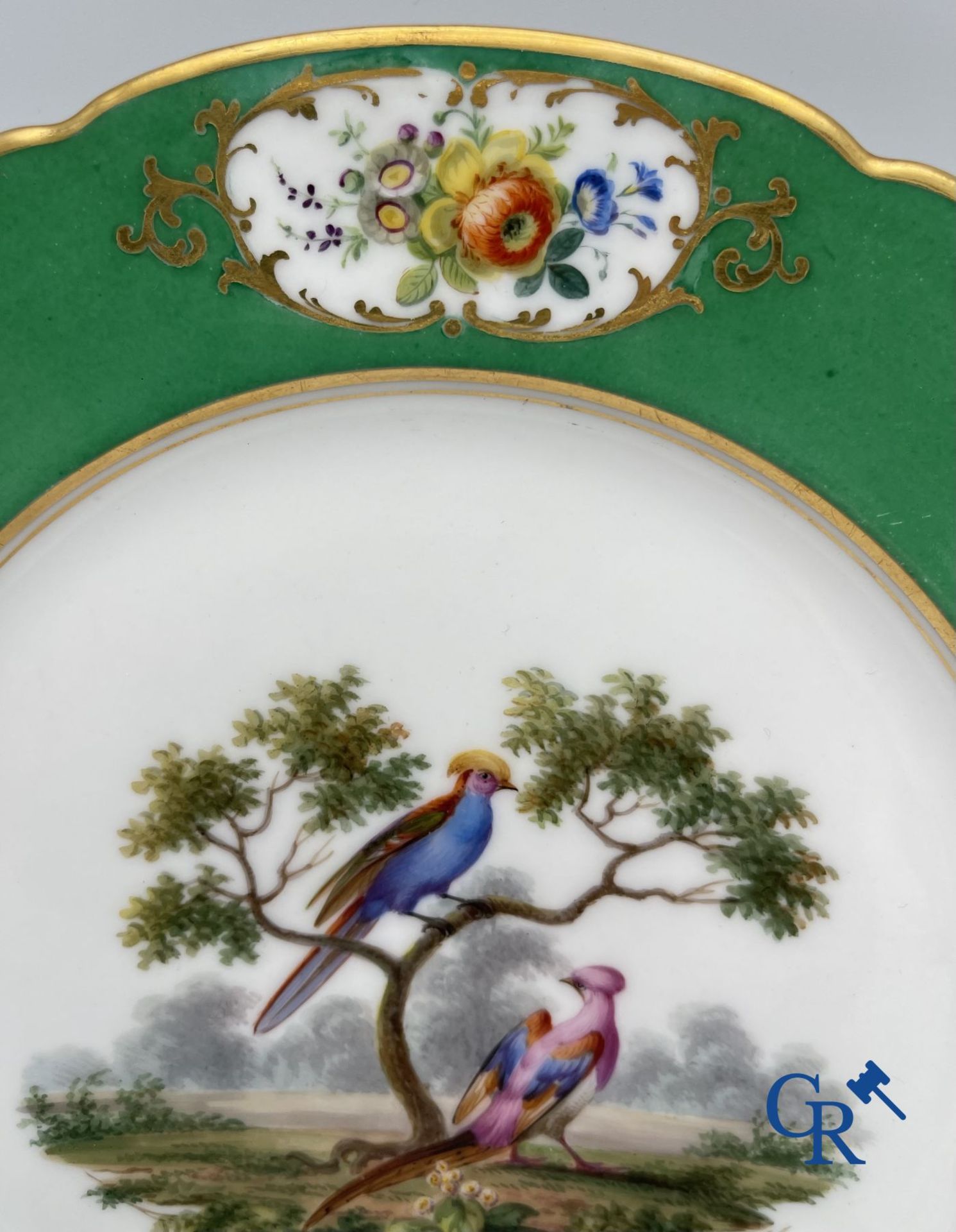 3 plates in Paris porcelain in the manner of Sevres. 19th century. - Bild 8 aus 12