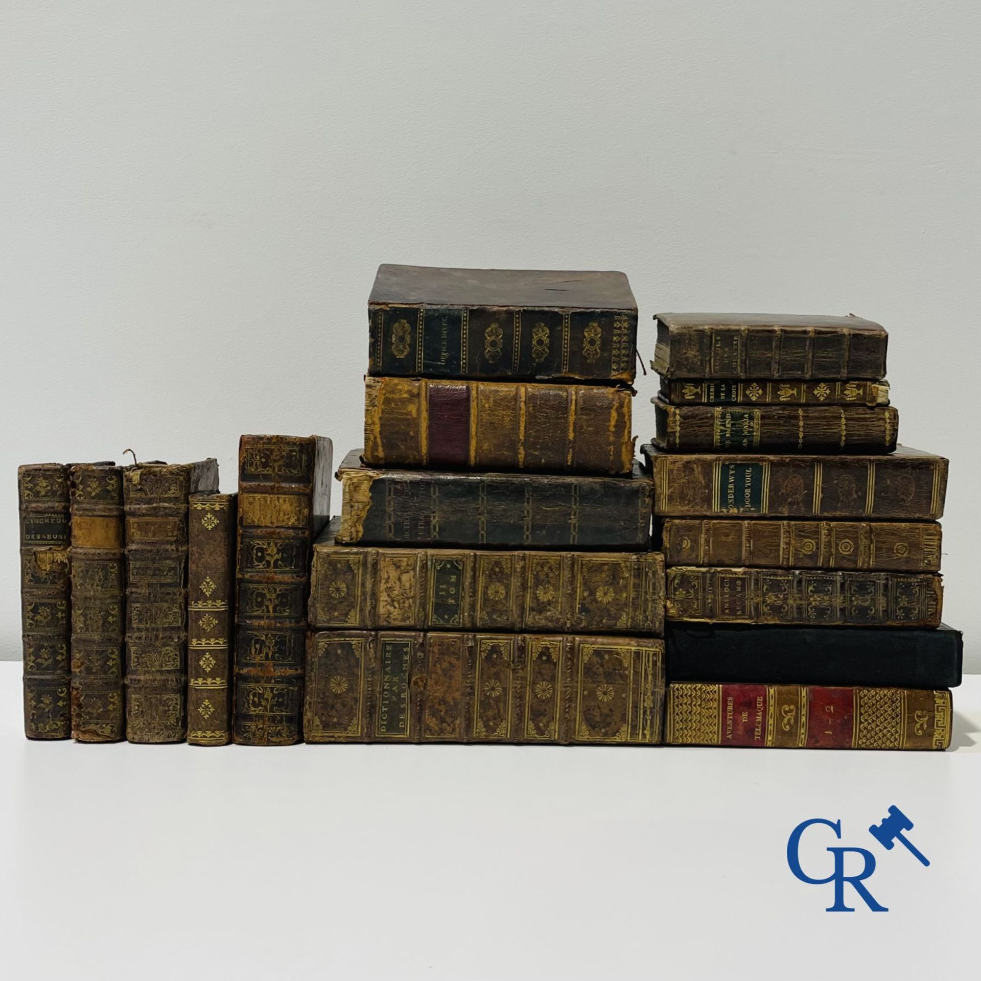 Early printed books: An interesting lot with various antique books. 17th-18th-19th century. (18 volu