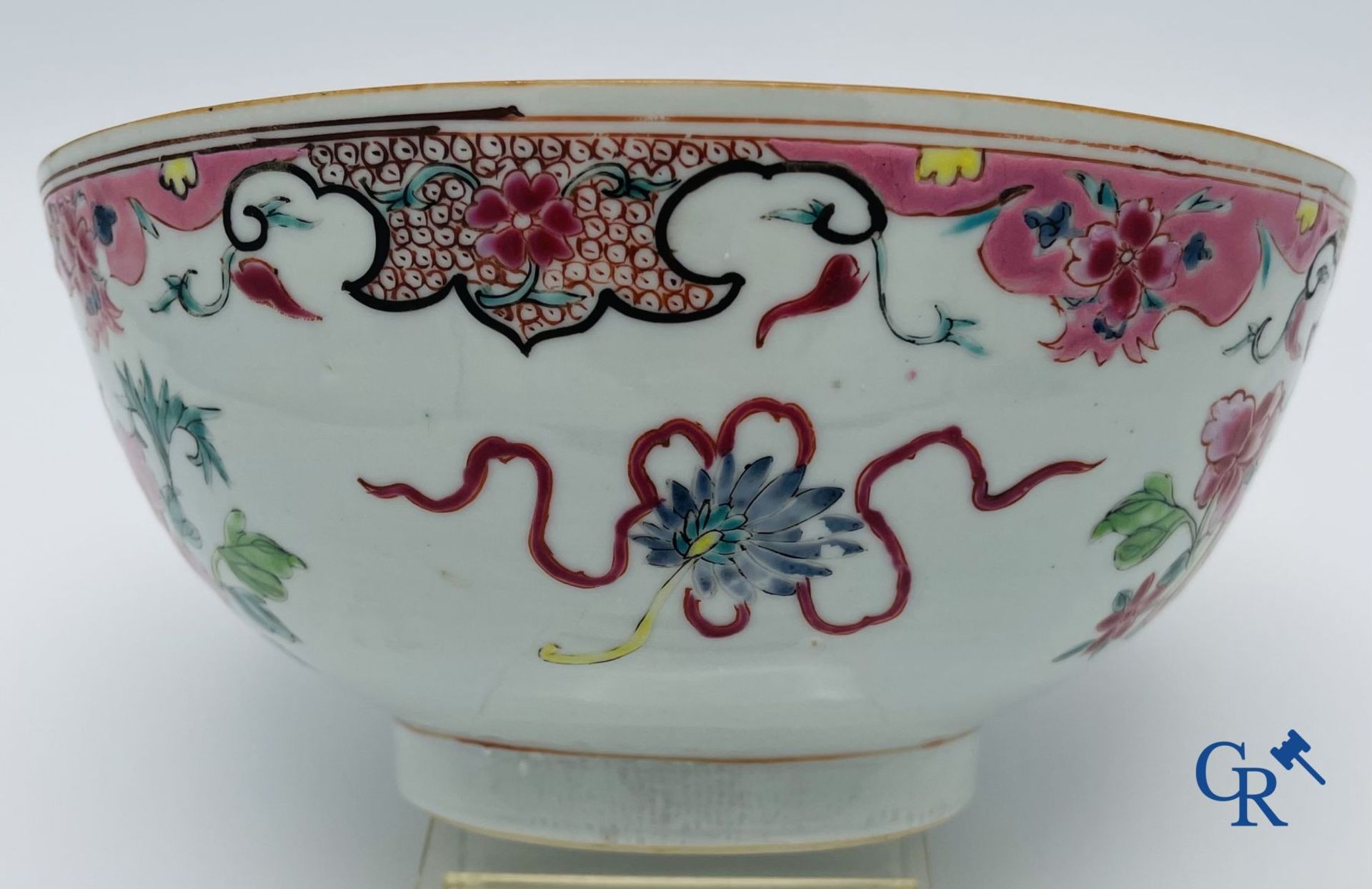 Asian Art: Beautiful lot of Chinese porcelain. - Image 30 of 40