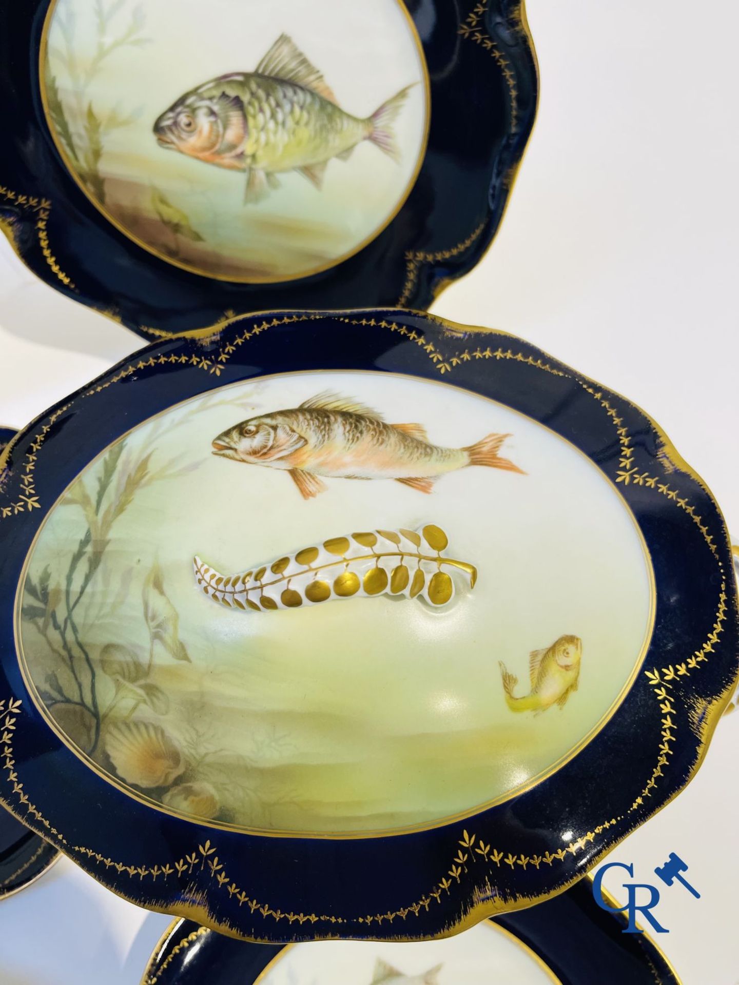 Porcelain: Tableware with a fish decor in Rosenthal porcelain. - Bild 7 aus 12