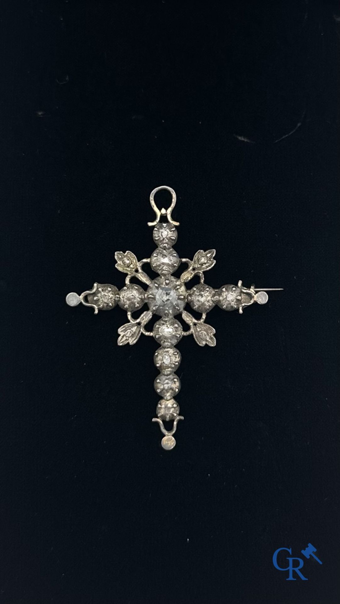 Jewellery: Lot of 2 Flemish crosses in silver and diamond. - Bild 3 aus 4